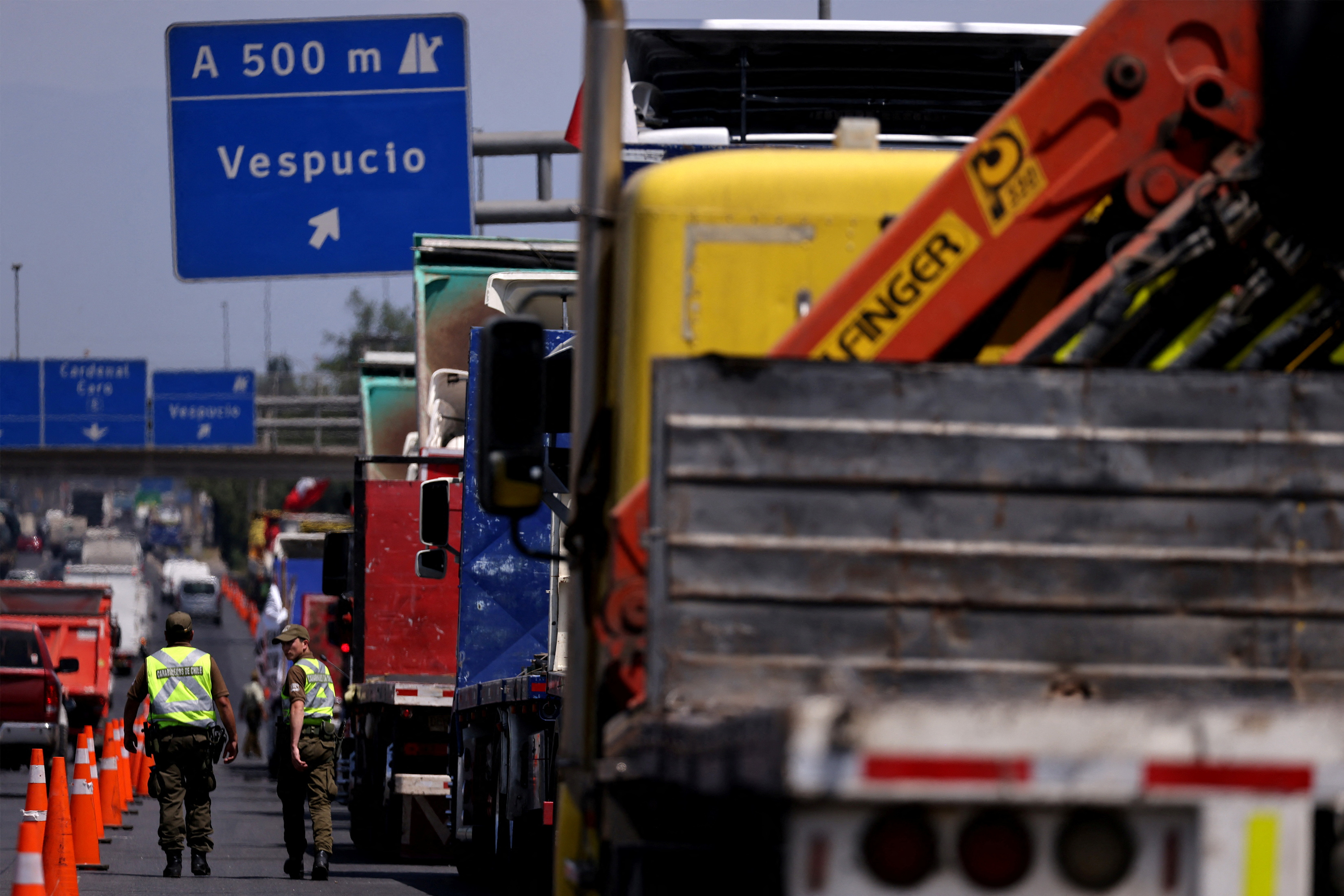 Aunque en la firma del acuerdo participaron grandes gremios de camioneros, aún hay grupos que podrían persistir en el paro. REUTERS/Ivan Alvarado