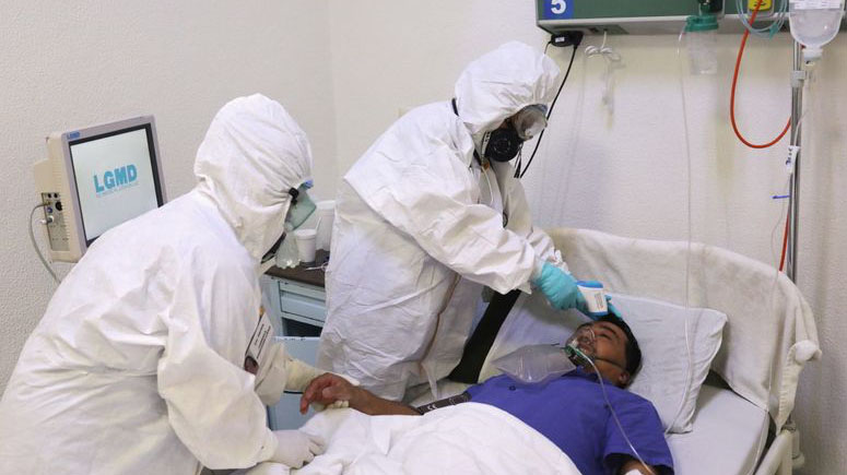 Los profesionales de la salud seleccionados se encargarán de atender a pacientes de COVID-19 (Foto: Reuters / Henry Romero)