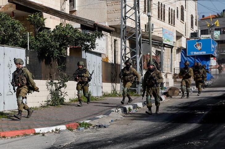 Se abrirá un nuevo paso para que los árabes israelíes puedan entrar en la ciudad de Yenín, en el norte de Cisjordania (REUTERS/Mohamad Torokman)