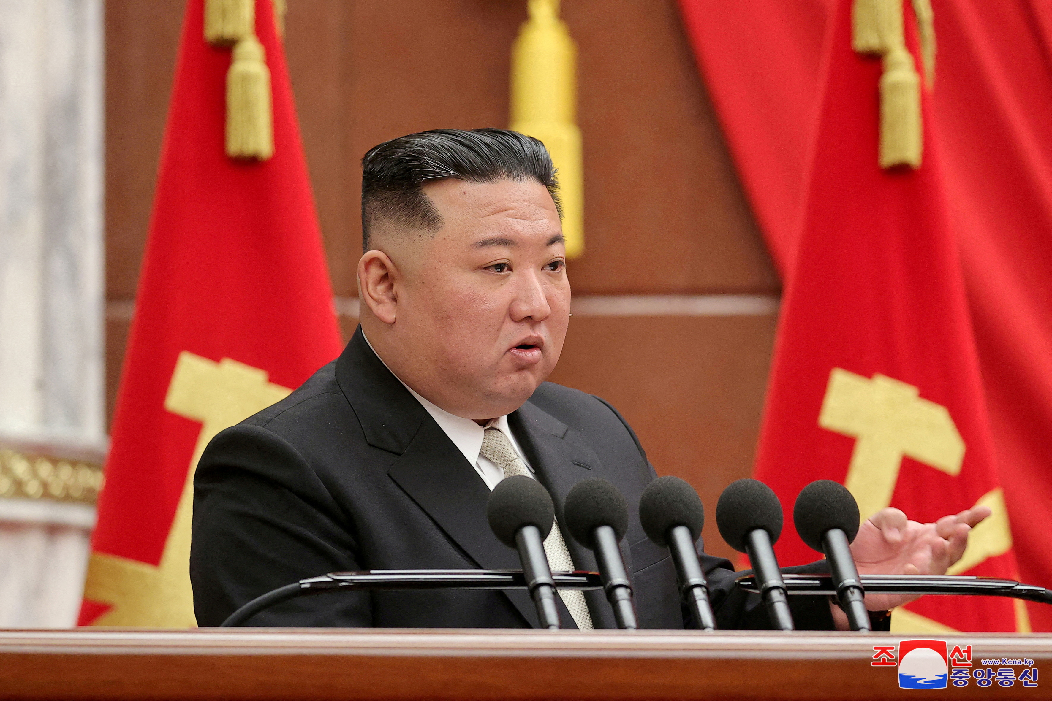 El dictador Kim Jong-un aumenta las tensiones en la península de Corea con sus pruebas militares. (Foto: KCNA via REUTERS)