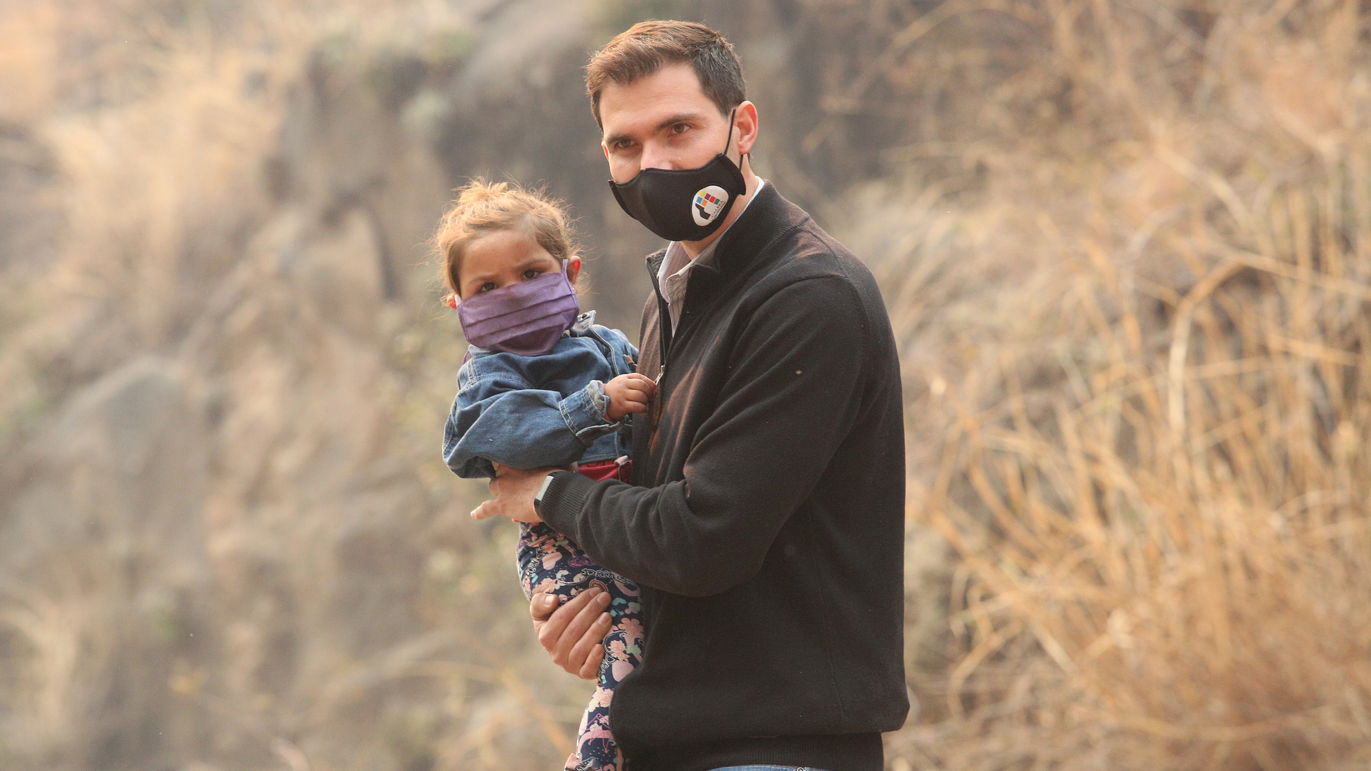 Fueron 13 los evacuados en Casa Bamba. La tarea de los bomberos en estos últimos días fue muy dura por la complicación de los diferentes focos que se originaron.