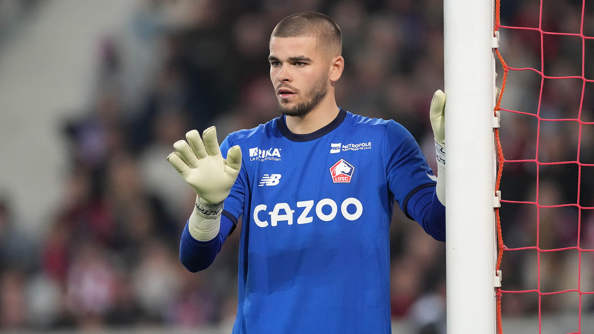 Chevalier, el arquero del Lille que sufrió el tiro libre de Lionel Messi (Photo by Sylvain Lefevre/Getty Images)