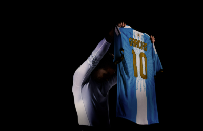 Crisis textil: la empresa que fabrica las camisetas de River, Boca y la Selección suspendió trabajadores por la caída de ventas