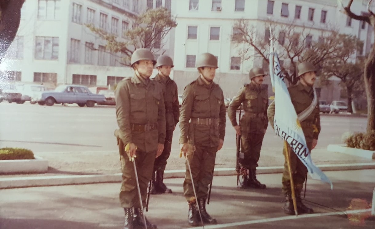 Formación del escuadrón en agosto de 1982.