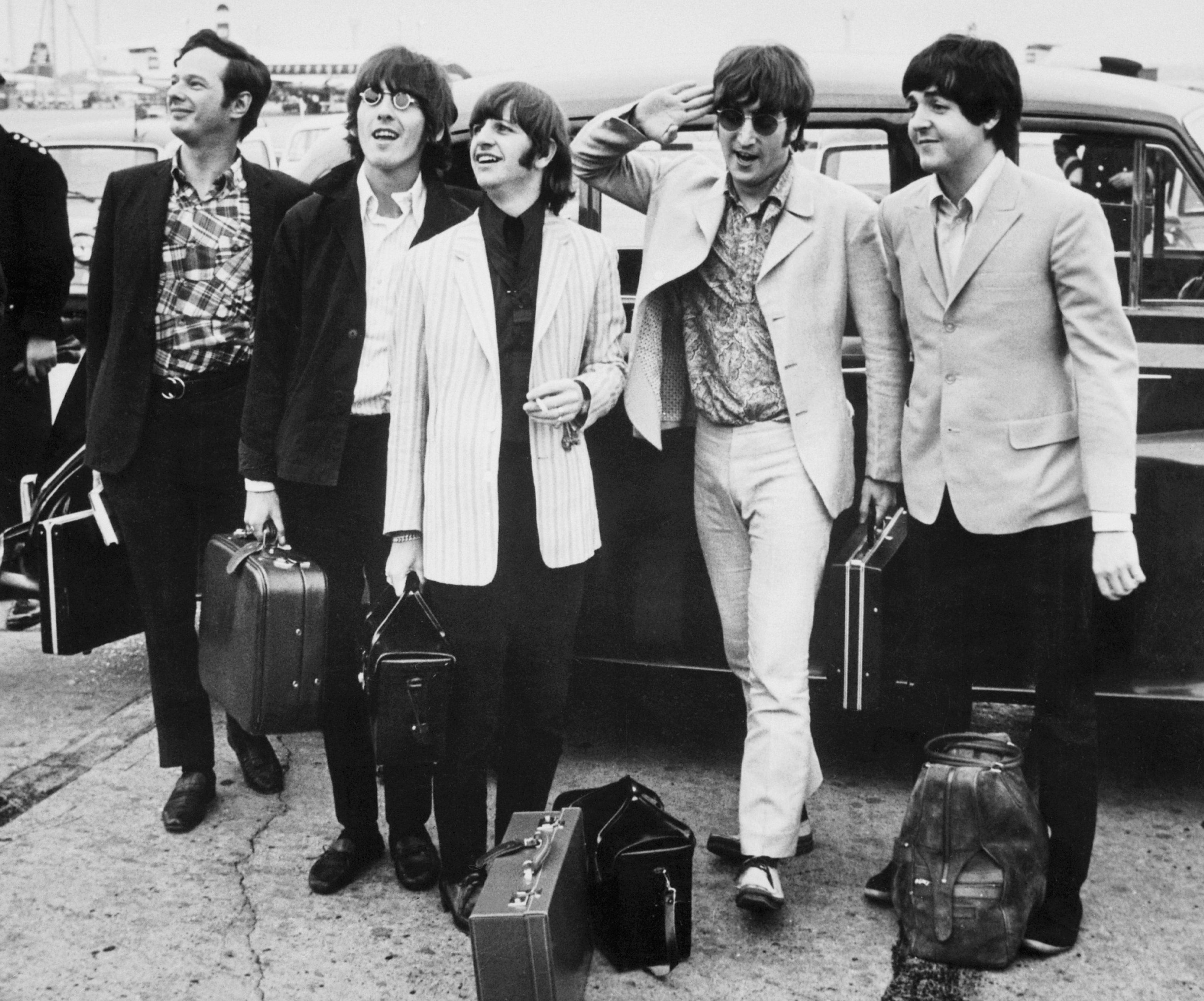 “Para mi representan las relaciones humanas directas, despreocupadas, afables y desinhibidas que siempre había querido y que nunca había encontrado", dijo Epstein acerca de The Beatles