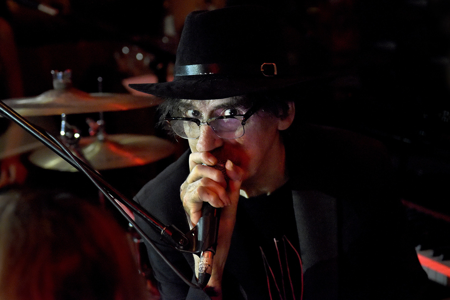 Los 69 de Charly. En una edad que muchos rockeros están retirados, él imagina un nuevo disco. Junto a Abel Pintos es el artista que más Gardel de Oro ganó: tres