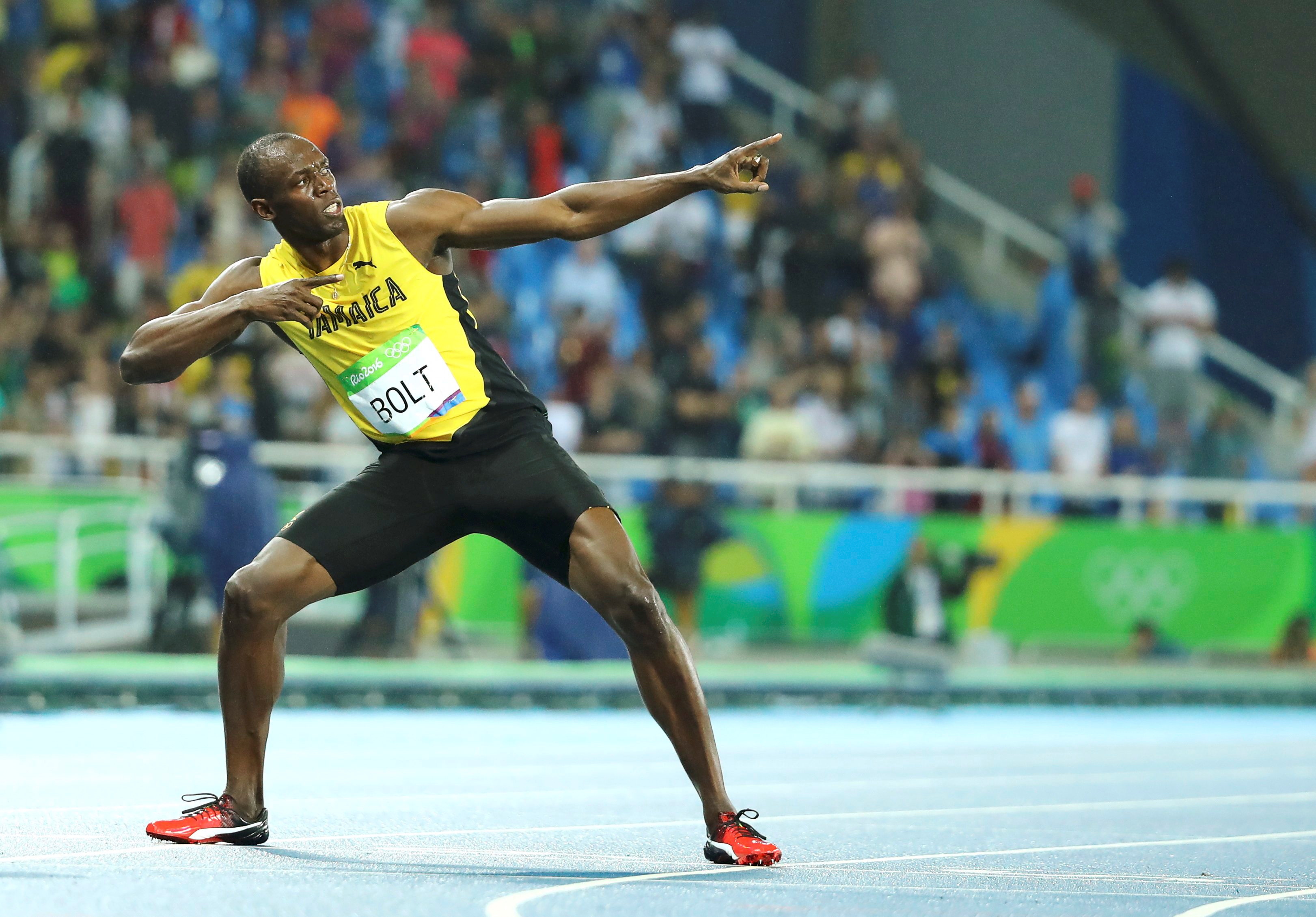 Usain Bolt files paperwork to trademark his iconic pose