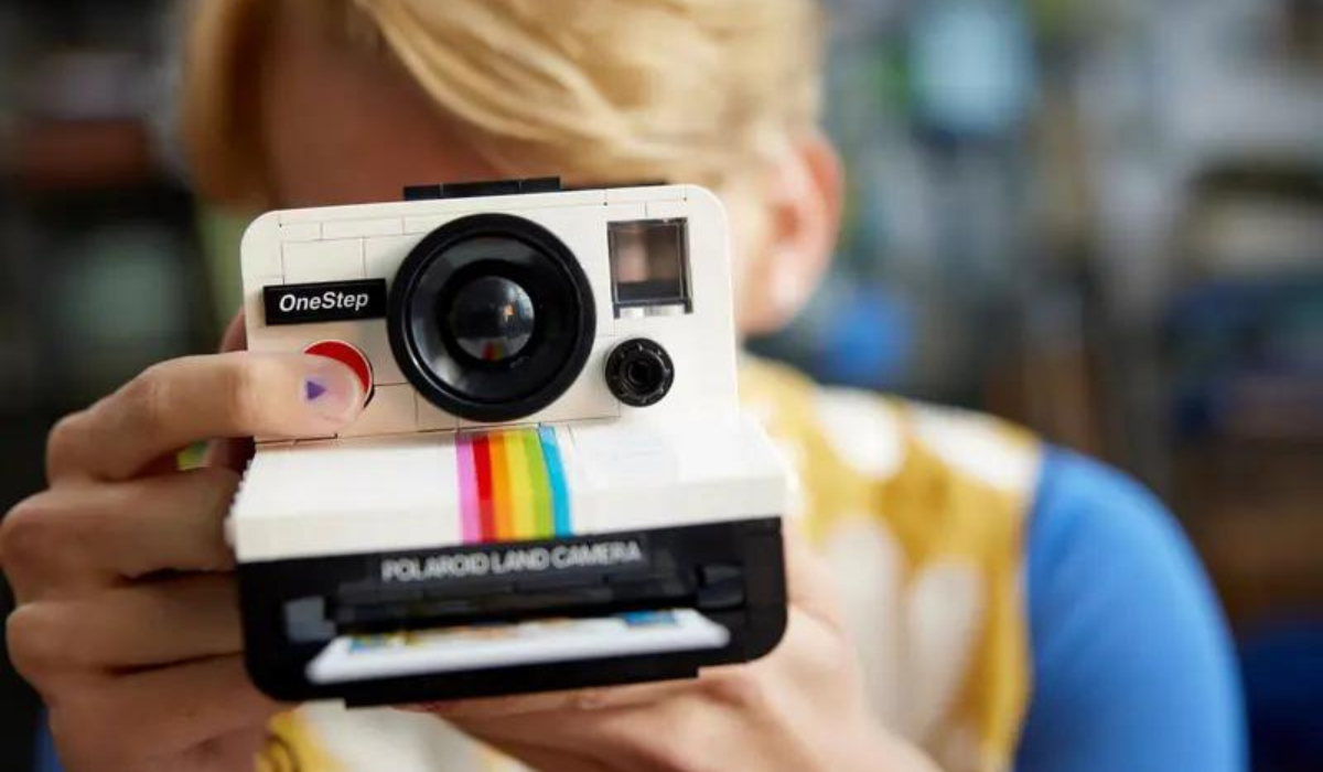 Esta cámara Polaroid hecha con piezas de Lego ¡enamora instantáneamente! –  PuroDiseño