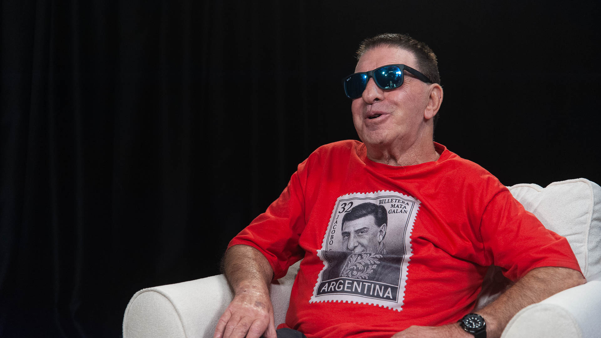 Milei sostiene a Adorni, busca retomar el control de la agenda política y enfrenta la ofensiva de la oposición