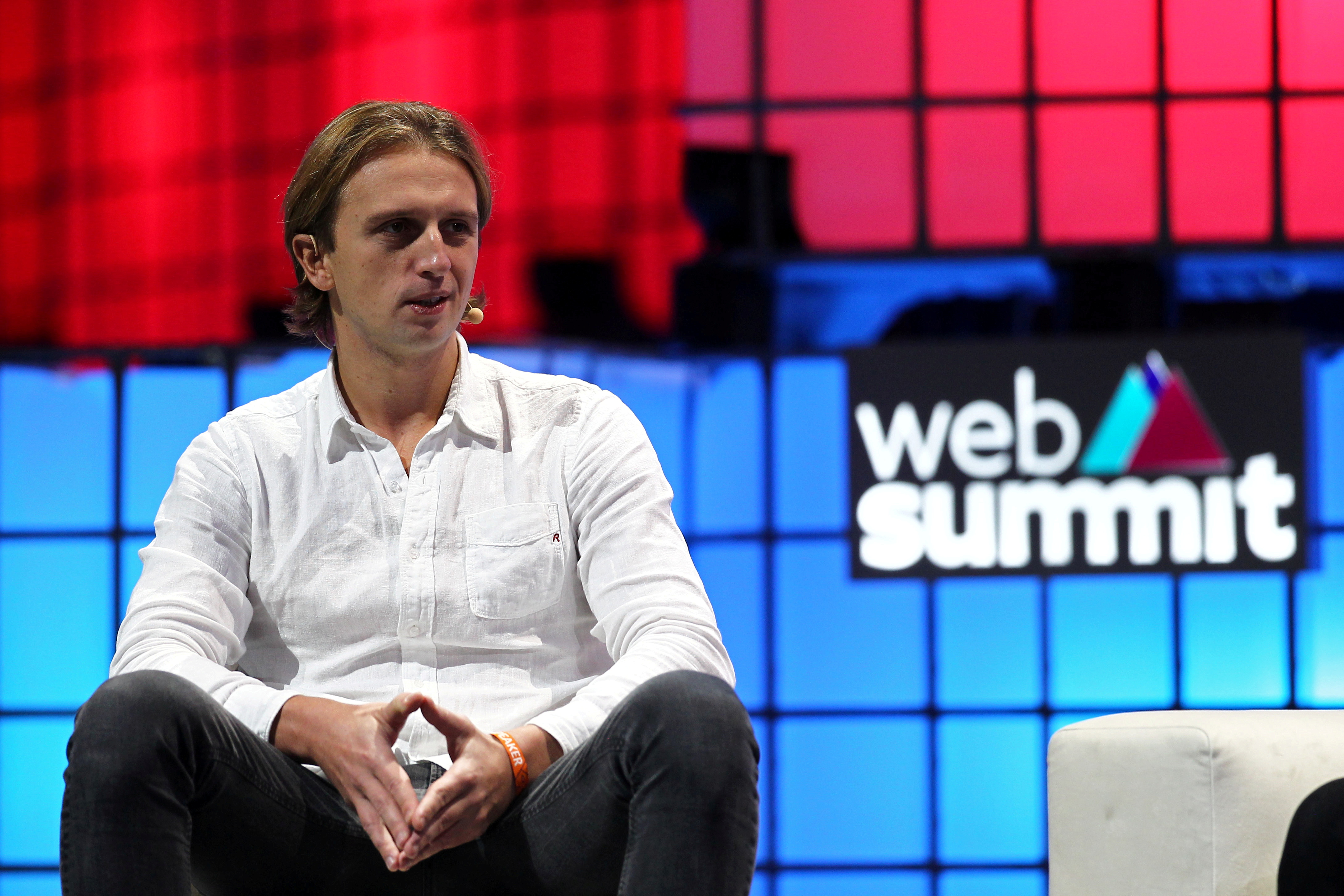 Nikolai Storonsky, cofundador del banco digital Revolut, en un evento en Portugal en 2019 (REUTERS/Pedro Nunes/archivo)