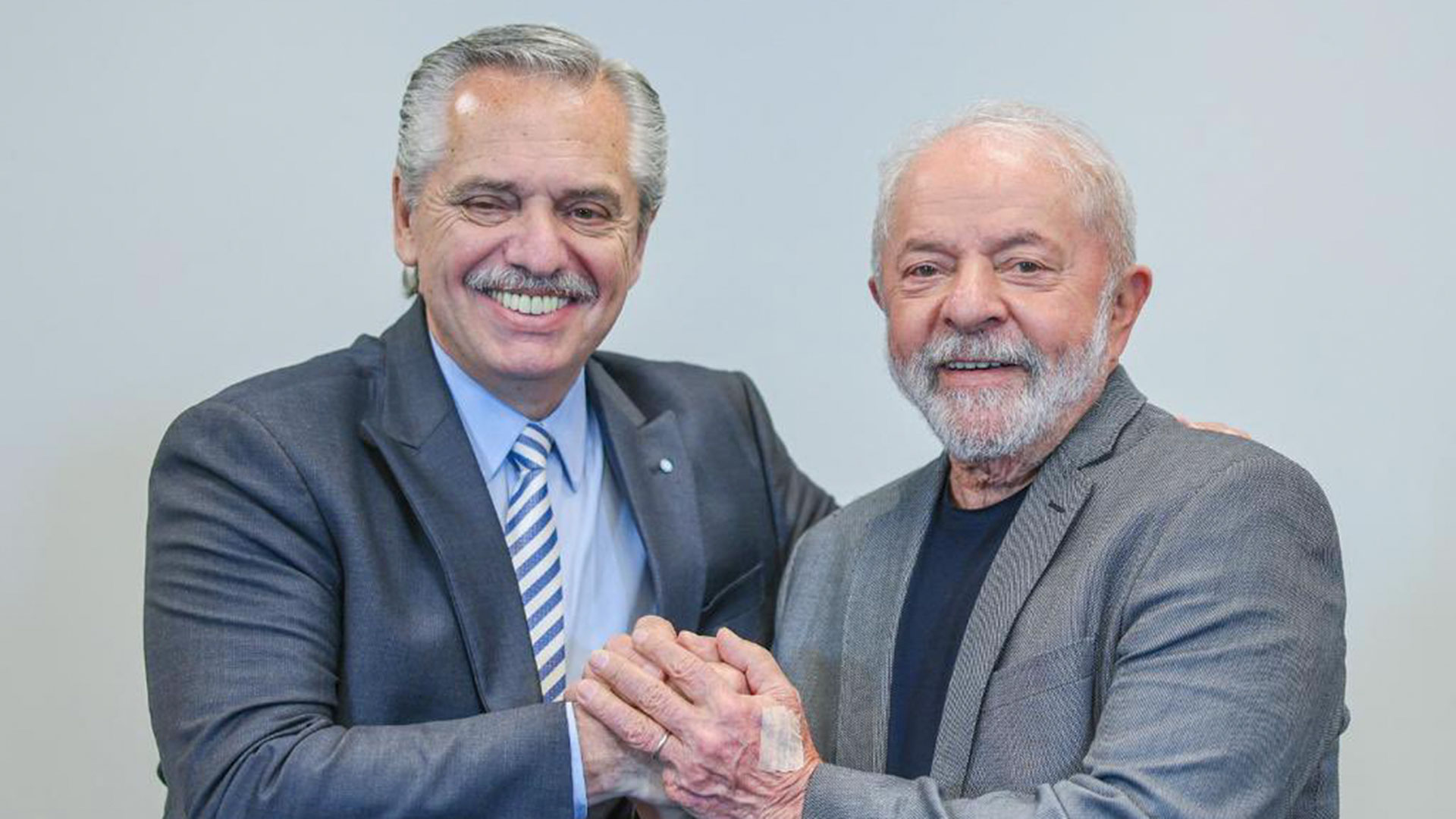Alberto Fernández junto a Lula da Silva en Brasil