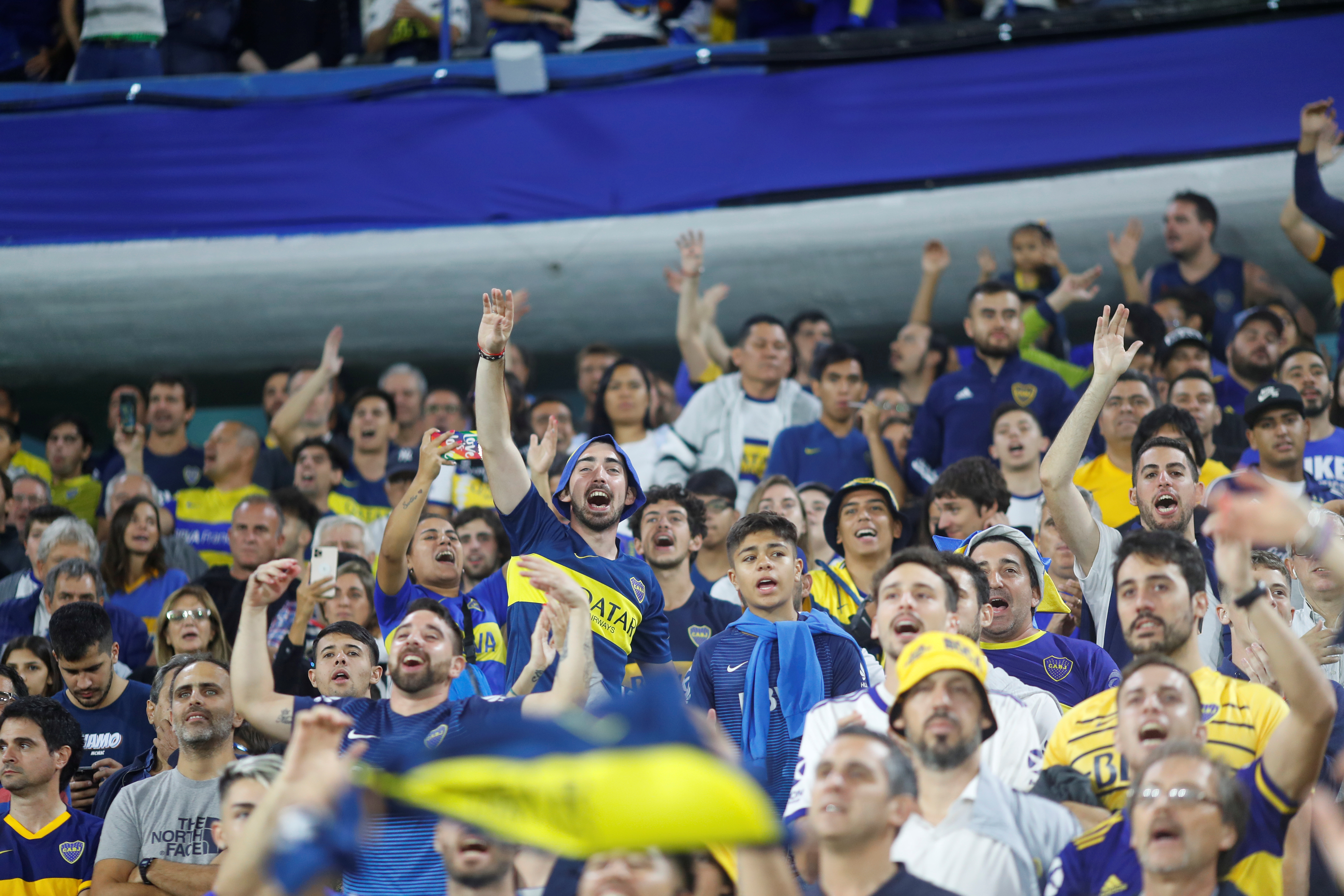 Unos 27 mil socios de Boca presenciarán el partido ante Lanús (REUTERS/Agustin Marcarian)