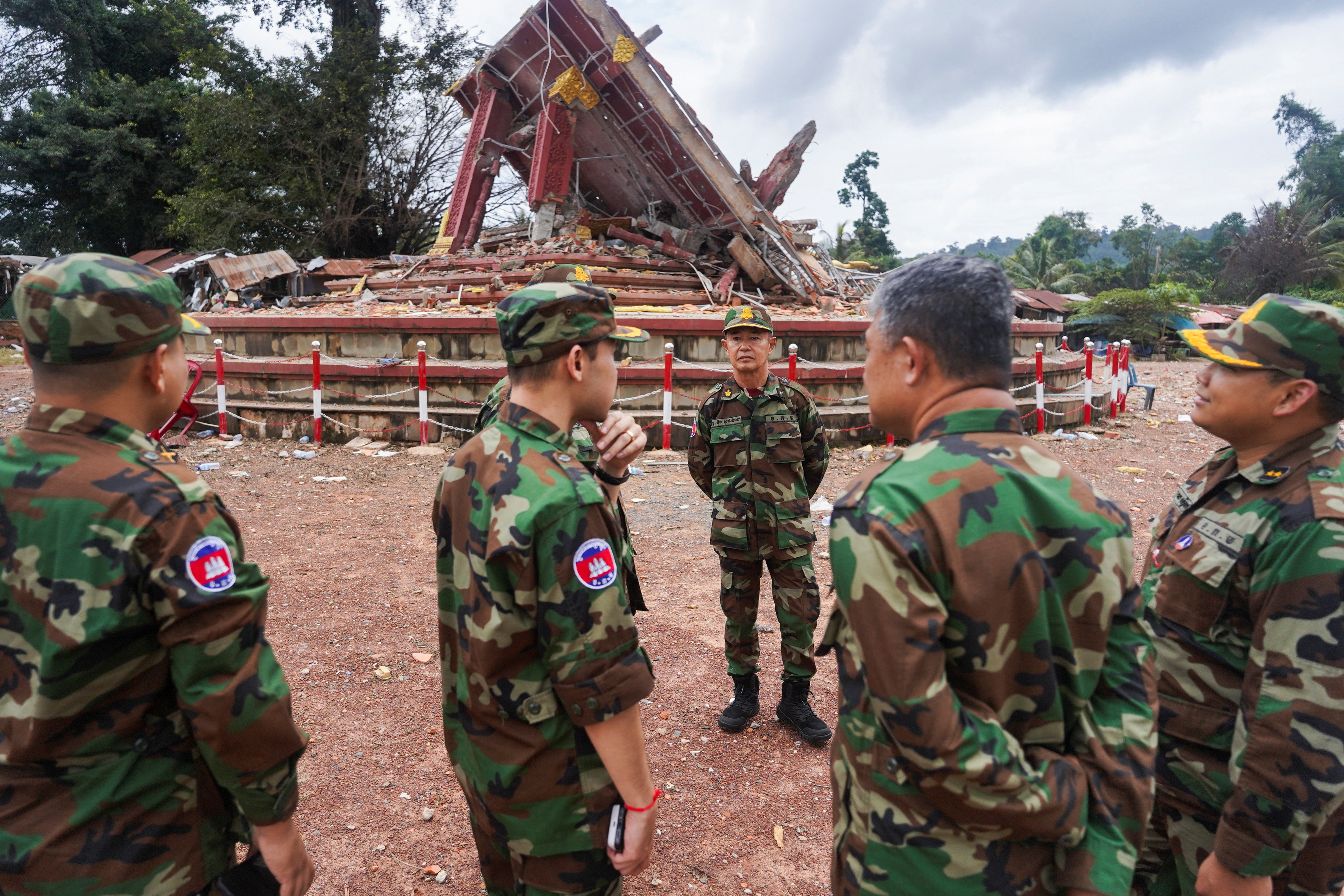 Camboya exigió a Tailandia la devolución de 20 soldados capturados tras el alto el fuego en la frontera