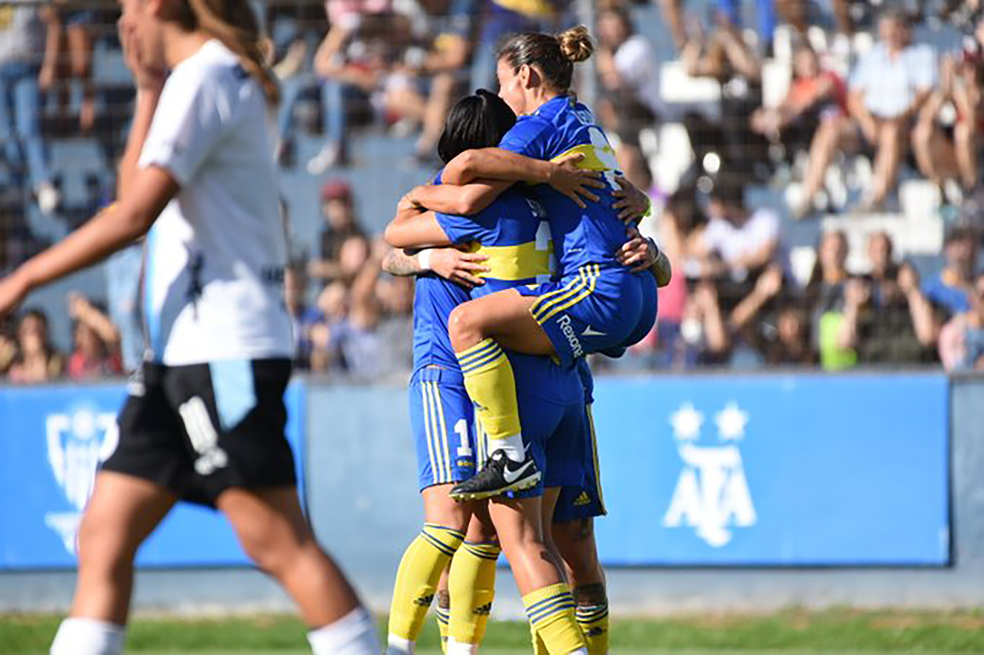 UAI Urquiza vence a Boca y se ubica primera en la Primera División  Argentina - Fémina Fútbol