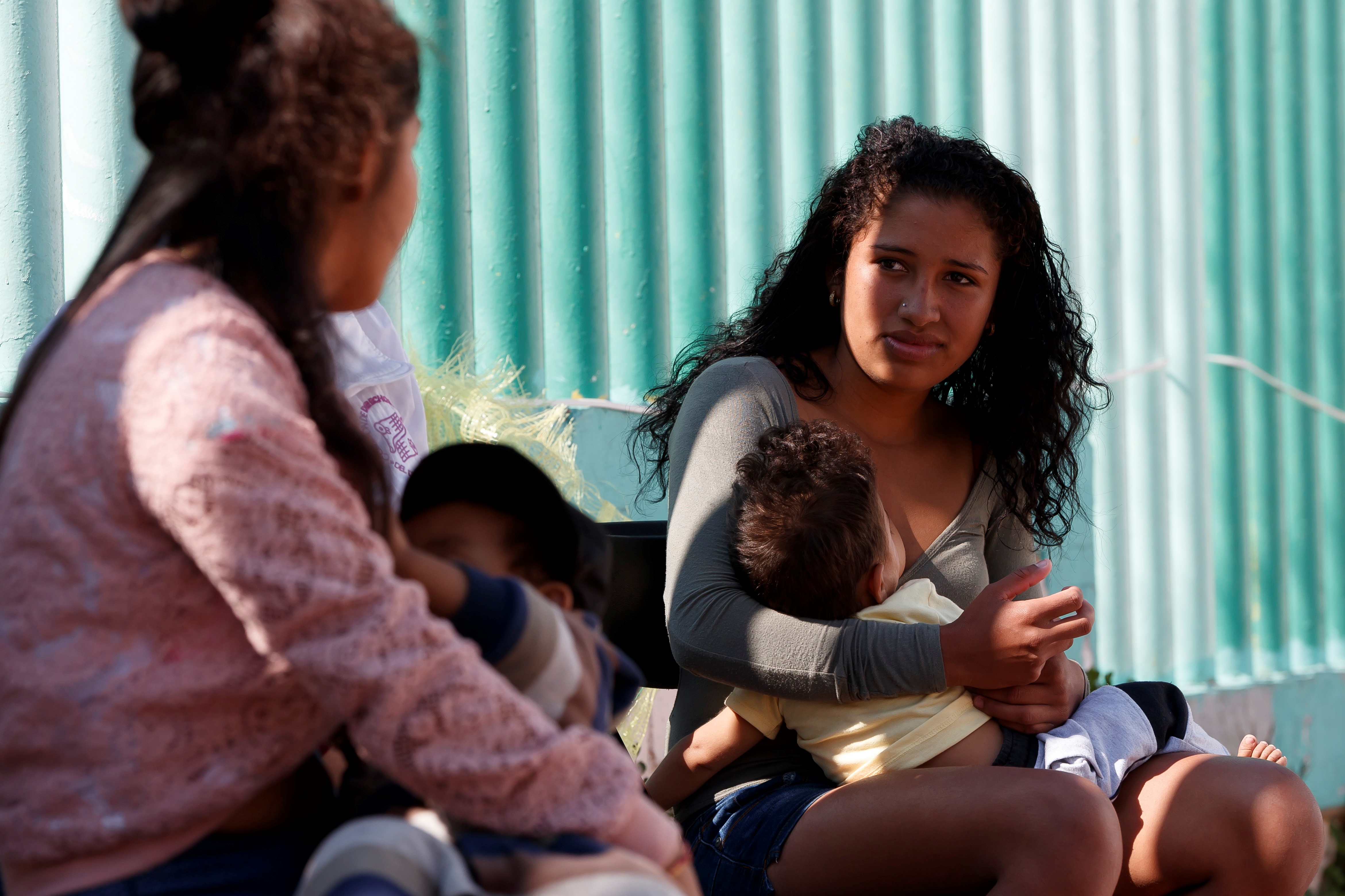 Madres migrantes en el campamento de la CDMX: “queremos un futuro mejor para los niños”