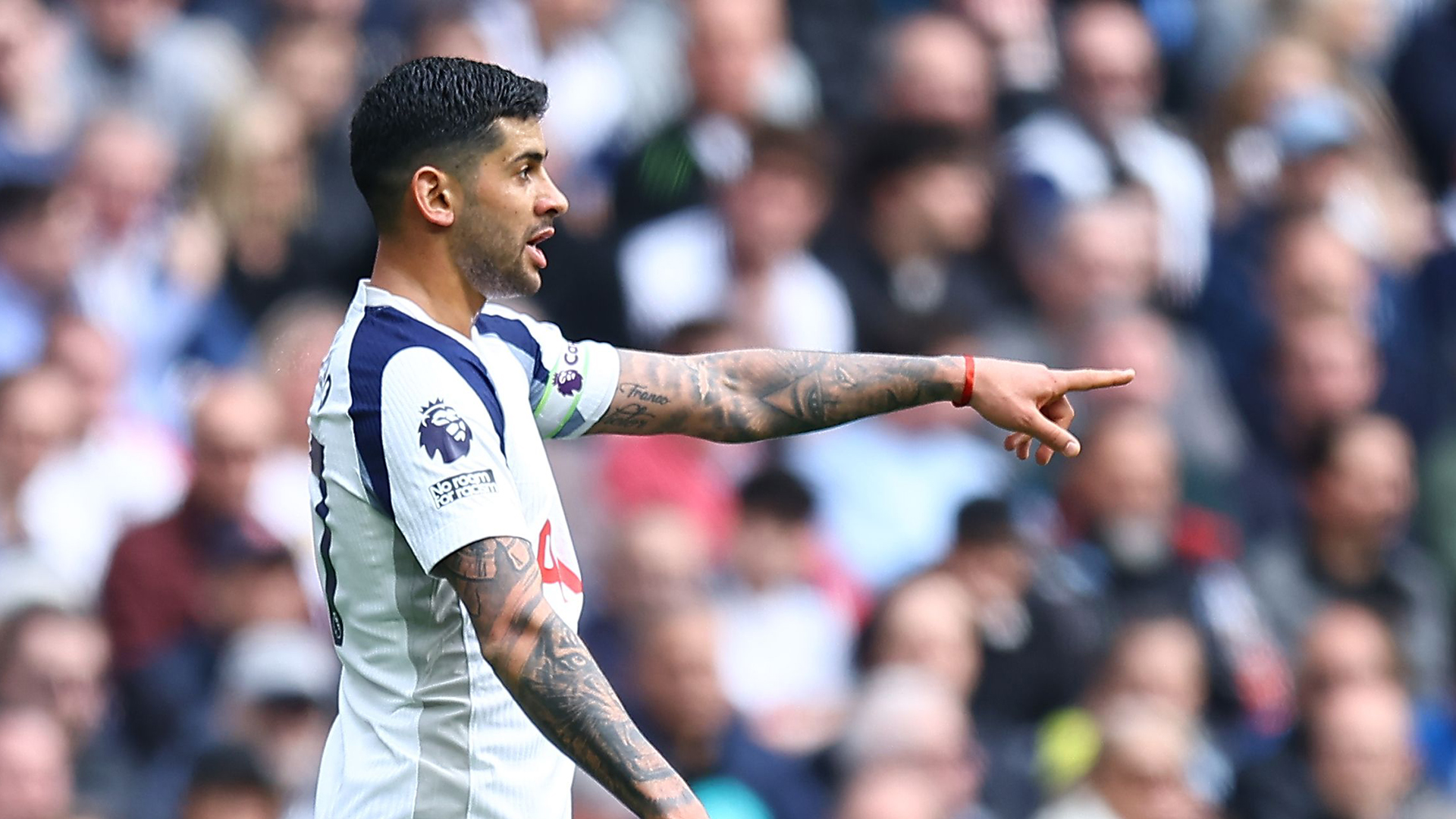 Incendio en un galpón en Boedo: encontraron el cuerpo de un hombre con un disparo 