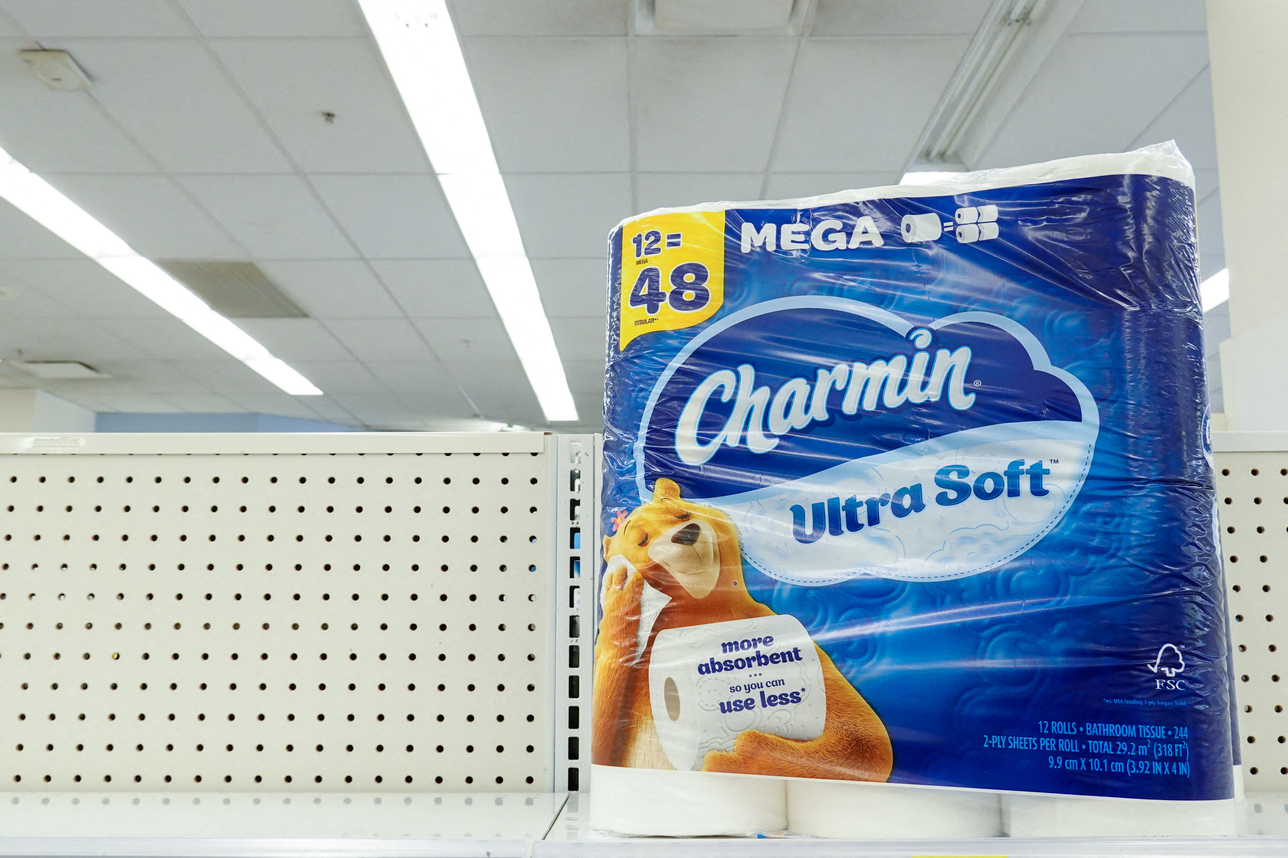 The Charmin toilet paper brand was one of the favorites for thousands of Mexicans;  however, it stopped being marketed in the country.  Photo: Reuters