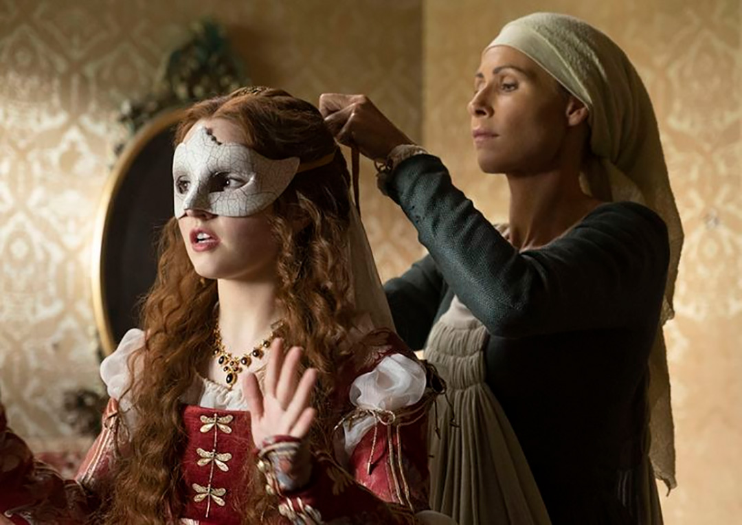 Isabela Merced, Sean Teale, Minnie Driver y Bradley Whitford también forman parte del elenco. (Estrella Plus)