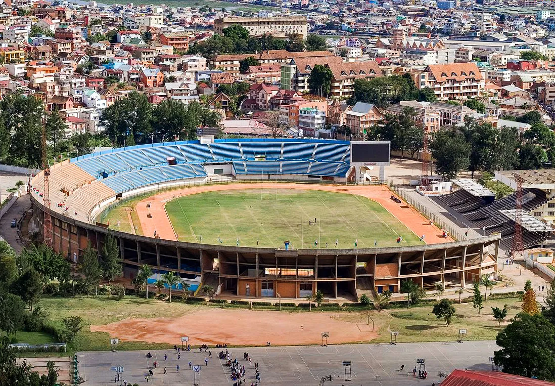 El encuentro de los 149 goles se desarrolló en el estadio municipal de Mahamasina ubicado en la ciudad de Antananarivo, capital de Madagascar, el 31 de octubre de 2002 