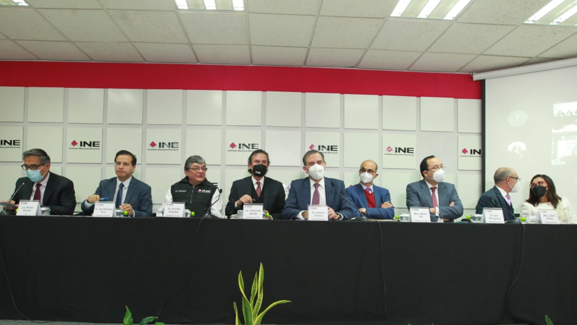 Las y los consejeros electorales manifestaron su preocupación por el contenido de las reformas (Foto: Twitter/@INEMexico)