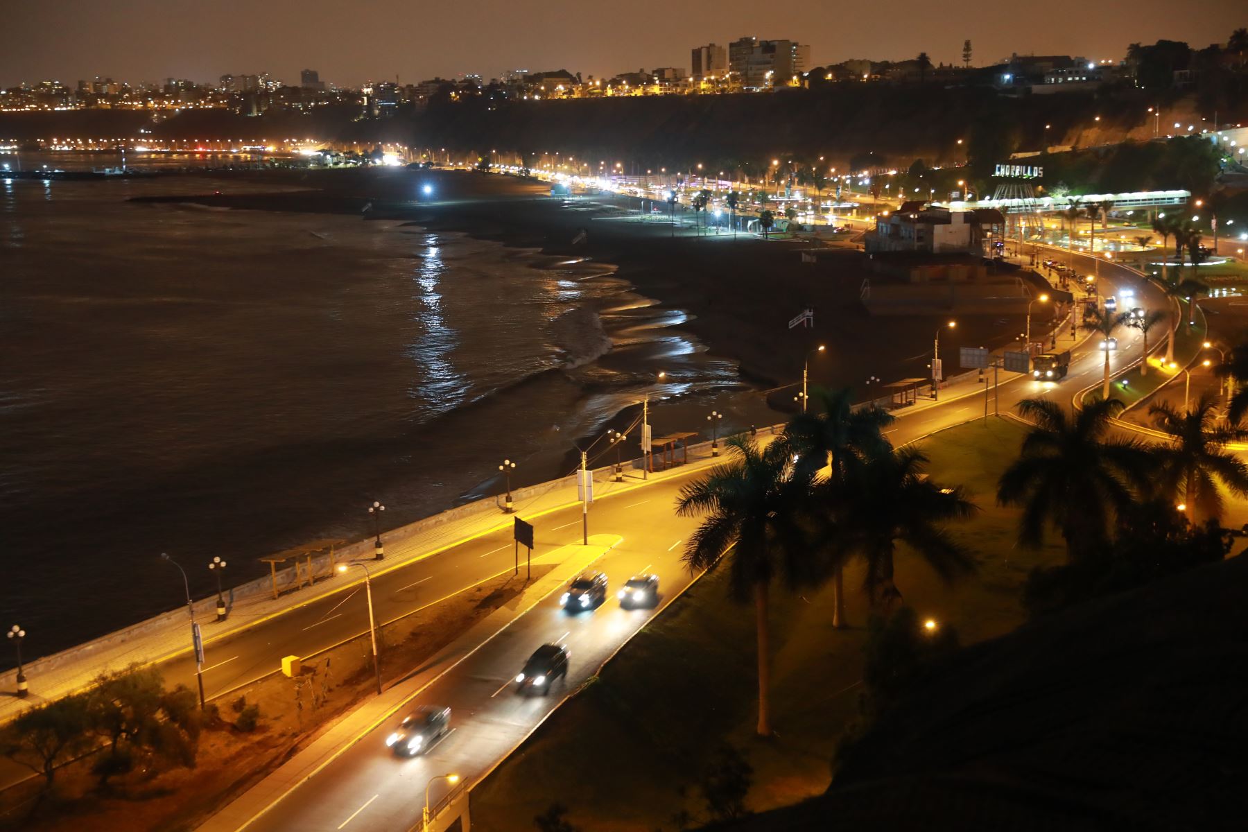 Toque de queda en Lima, Callao y otras provincias empieza a la medianoche. Foto: Andina