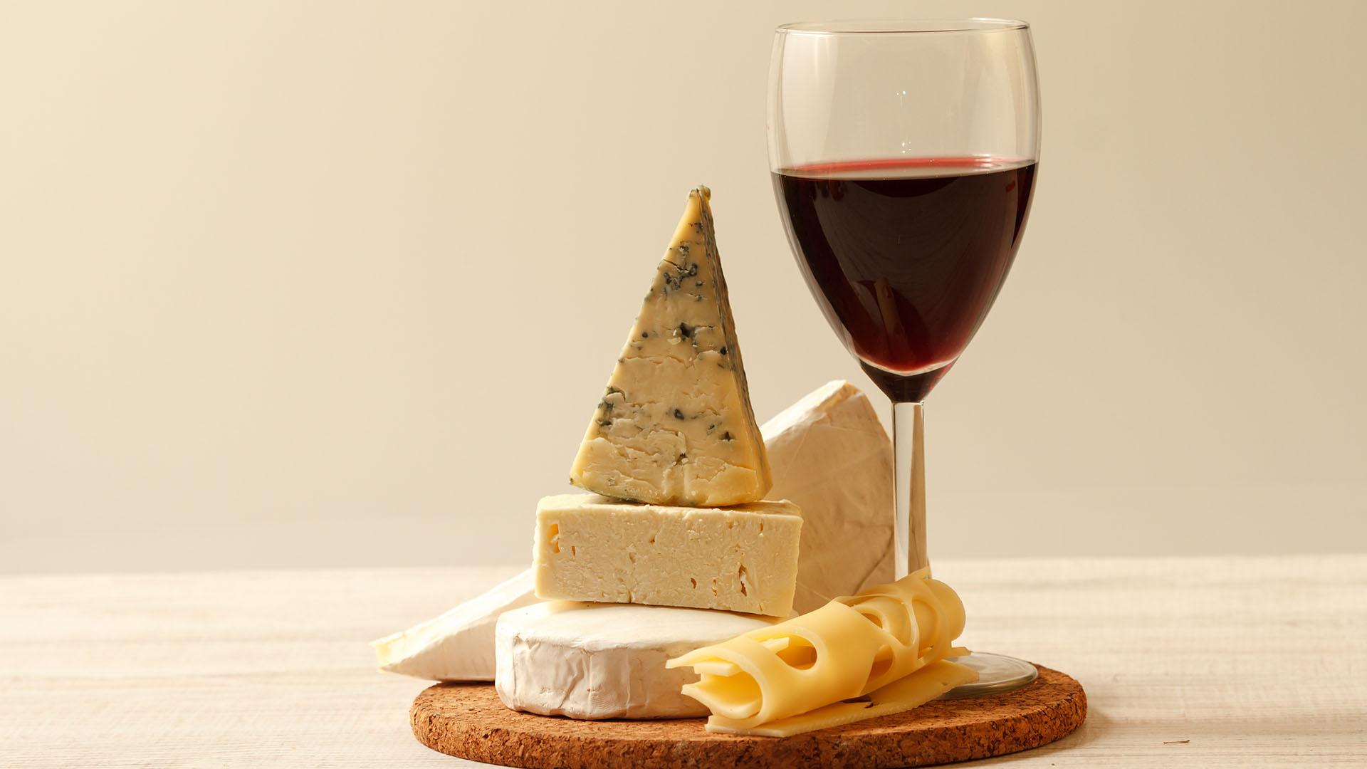 El queso, en cualquiera de sus variedades, es un indispensable en la cocina