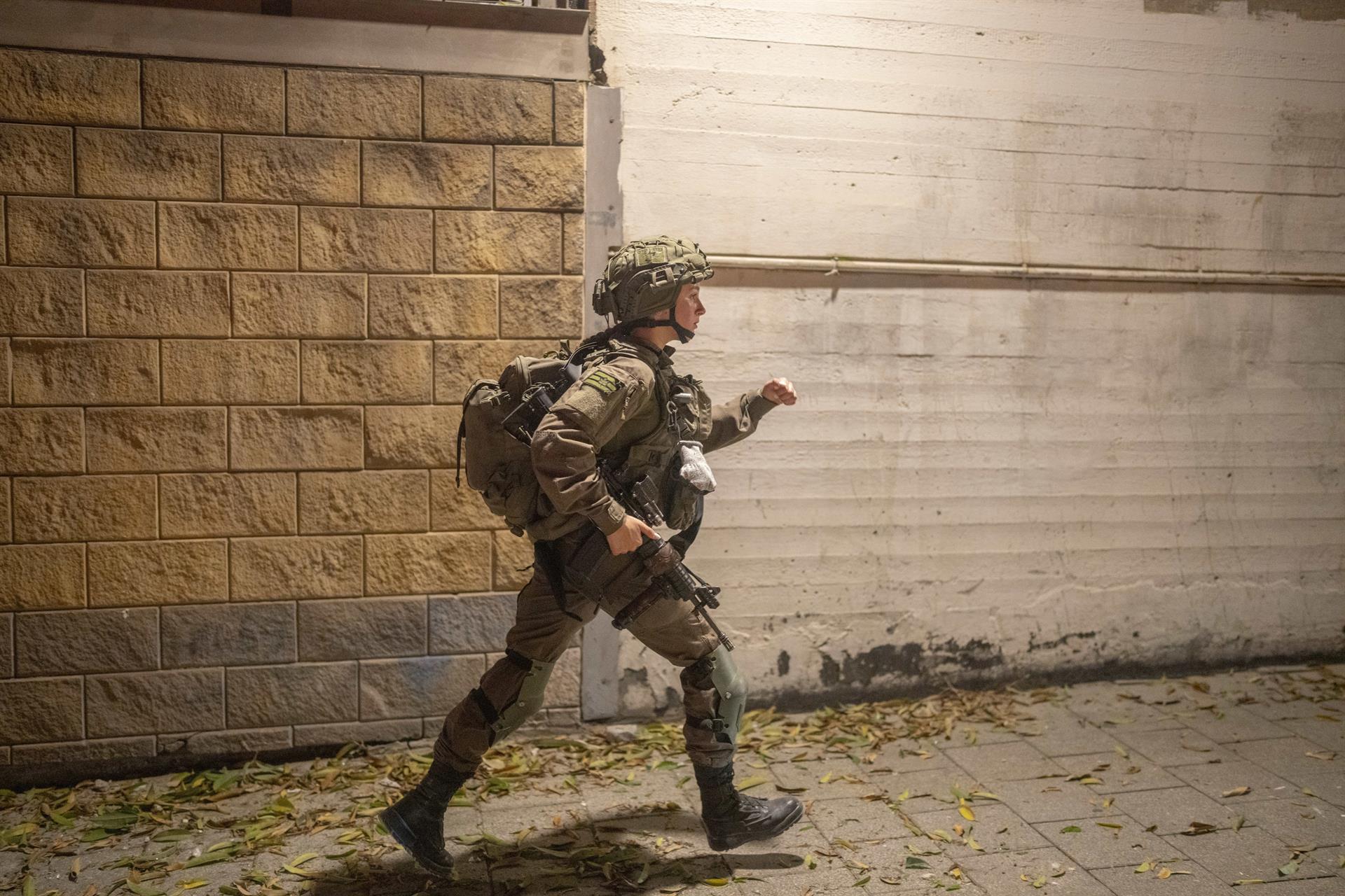 M&uacute;ltiples ofensivas de Israel contra Hezbollah en El L&iacute;bano y objetivos del r&eacute;gimen en Ir&aacute;n