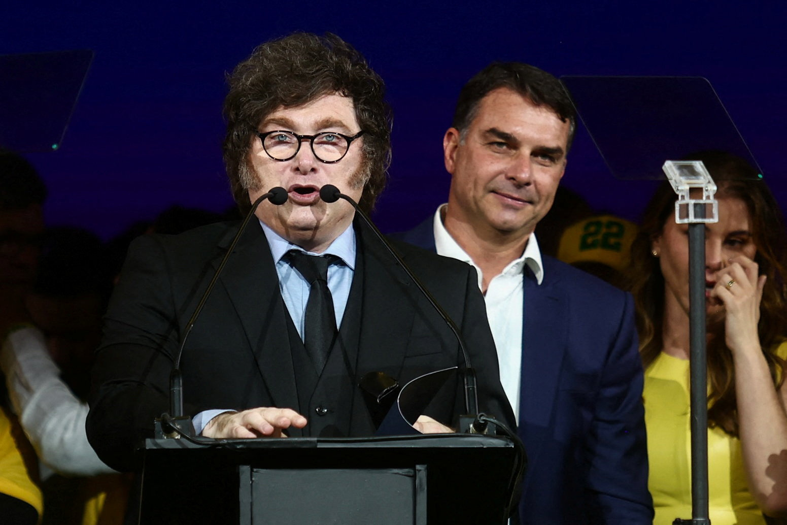 En un fuerte discurso, Javier Milei apoy&oacute; la candidatura de Fl&aacute;vio Bolsonaro: 