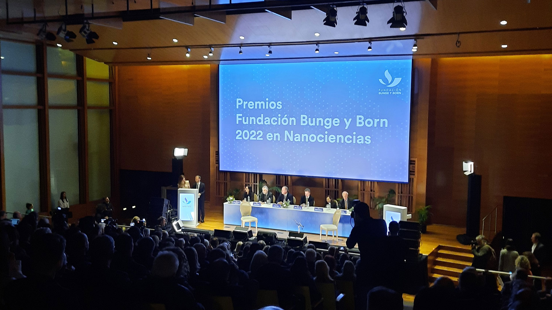 Tras dos años de entregas virtuales, los Premios Científicos 2022 llenaron el C3 / (Cortesía: Fundación Bunge y Born)