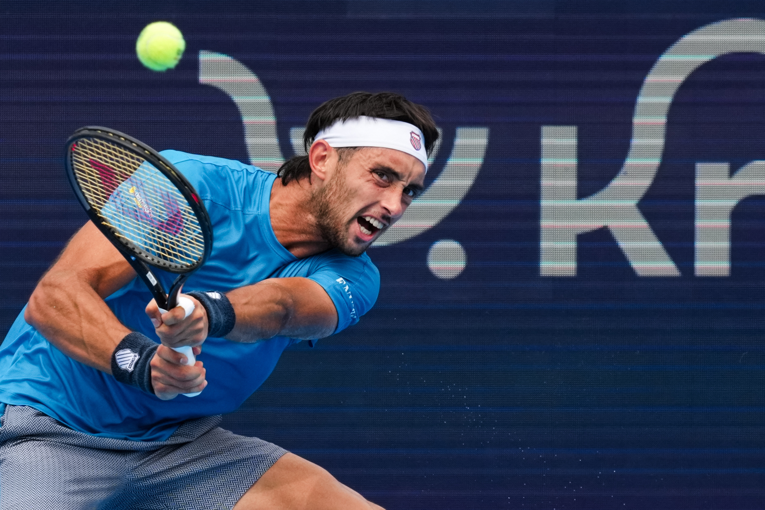 Despu&eacute;s de eliminar a Djokovic, Thiago Tirante volvi&oacute; a ganar y avanz&oacute; a octavos de final en Cincinnati
