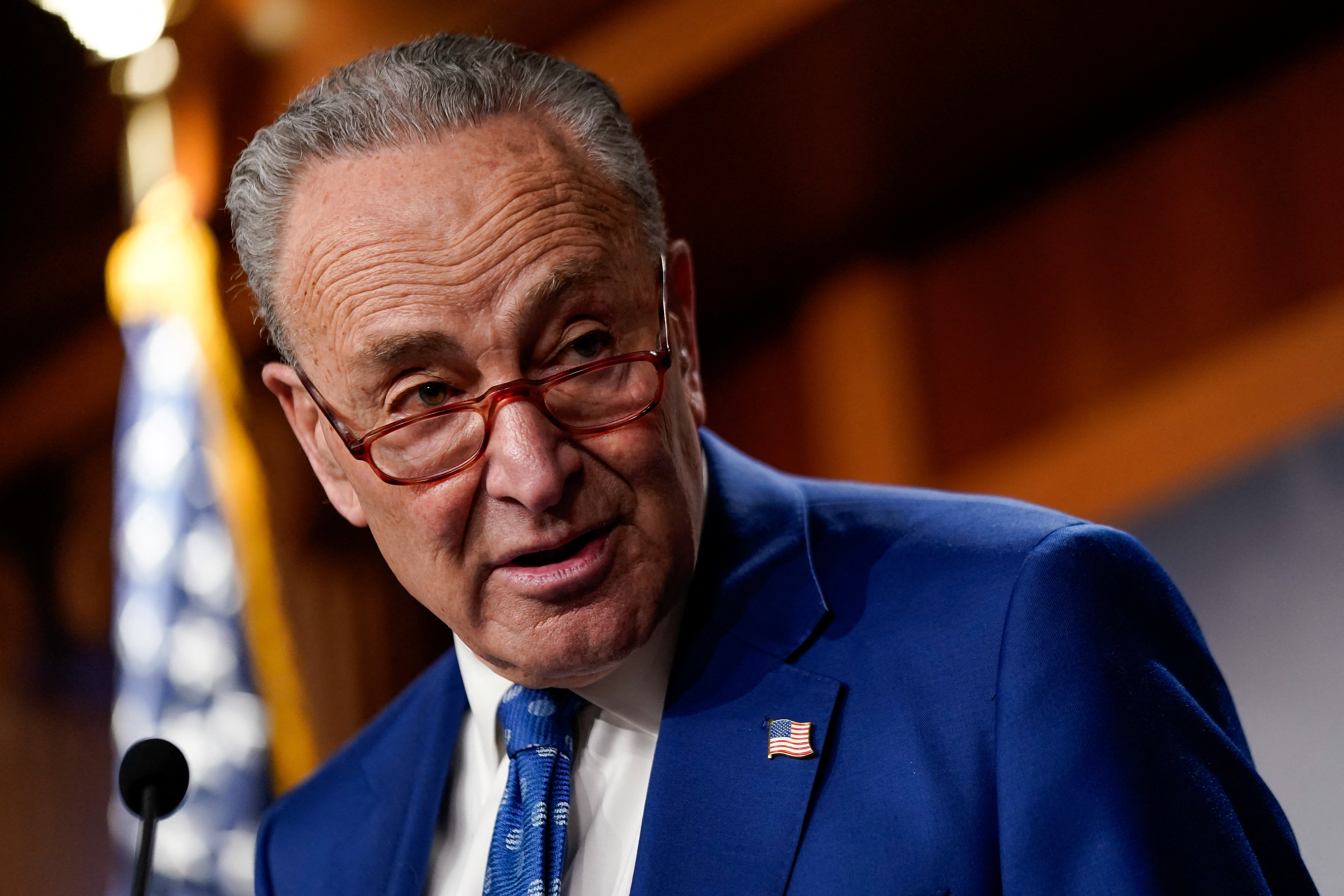 El líder demócrata del Senado propuso analizar una prohibición total de TikTok en Estados Unidos