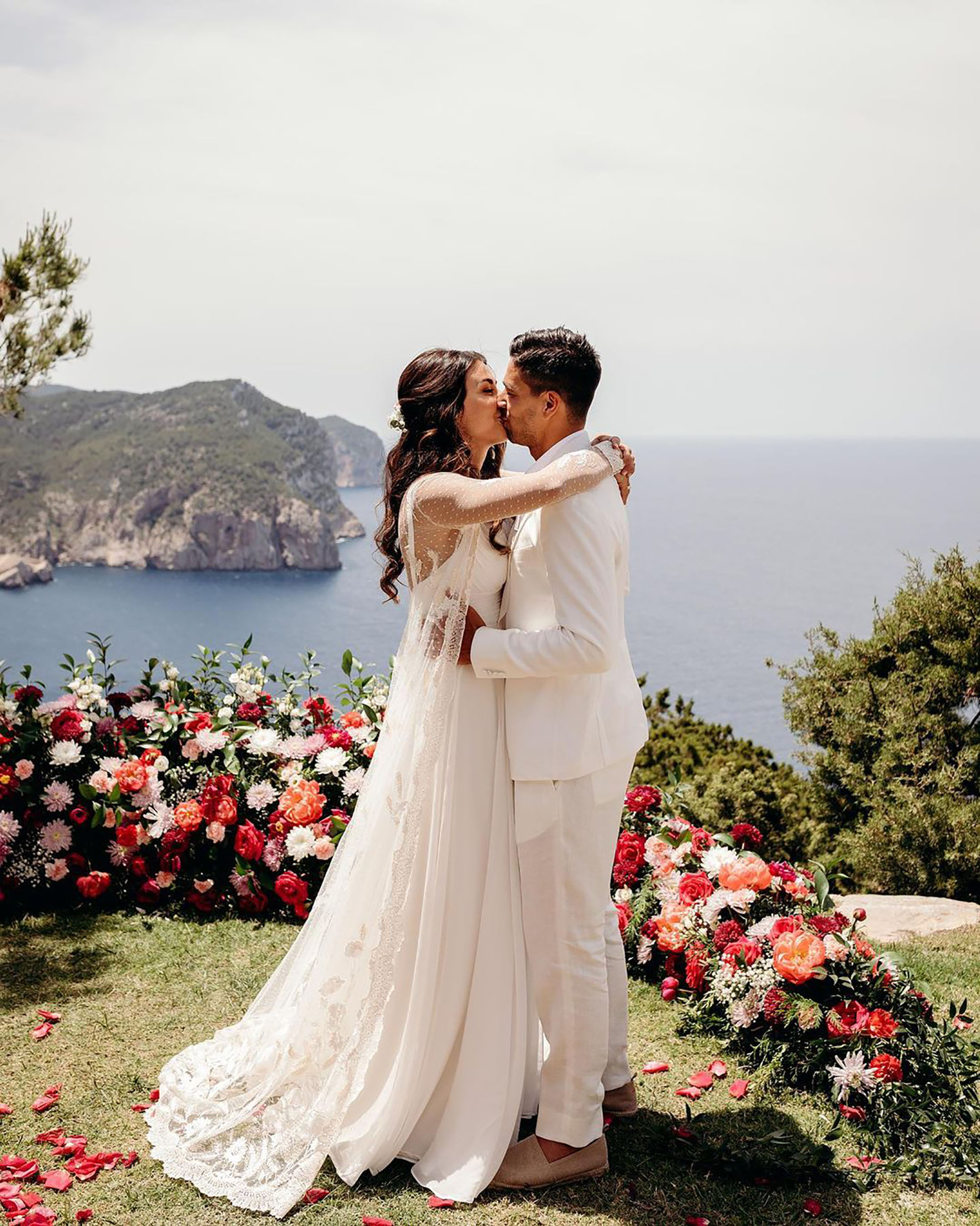 La primera boda íntima de la pareja fue en Ibiza, España