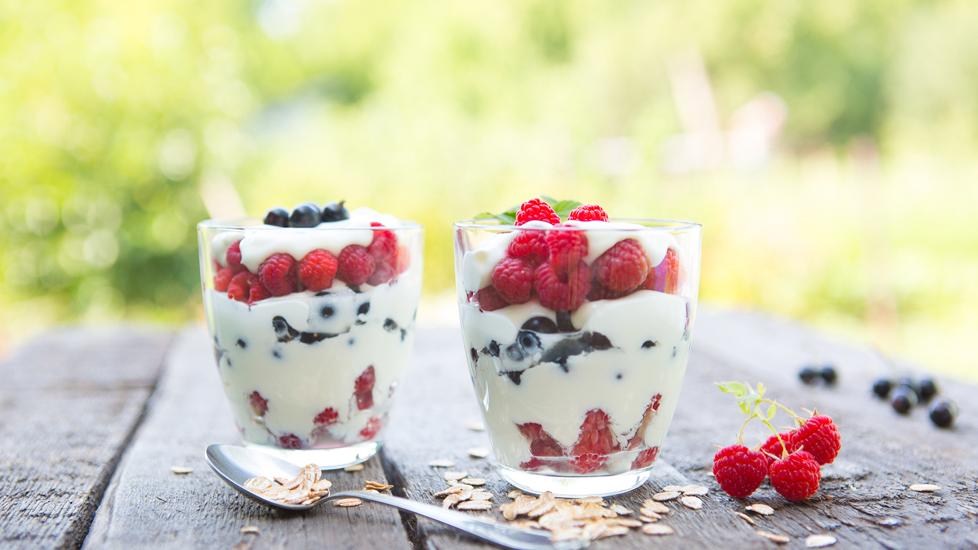 Los probióticos del yogur aporta son beneficioso para la salud cuando se ingieren en las cantidades adecuadas (Getty Images)