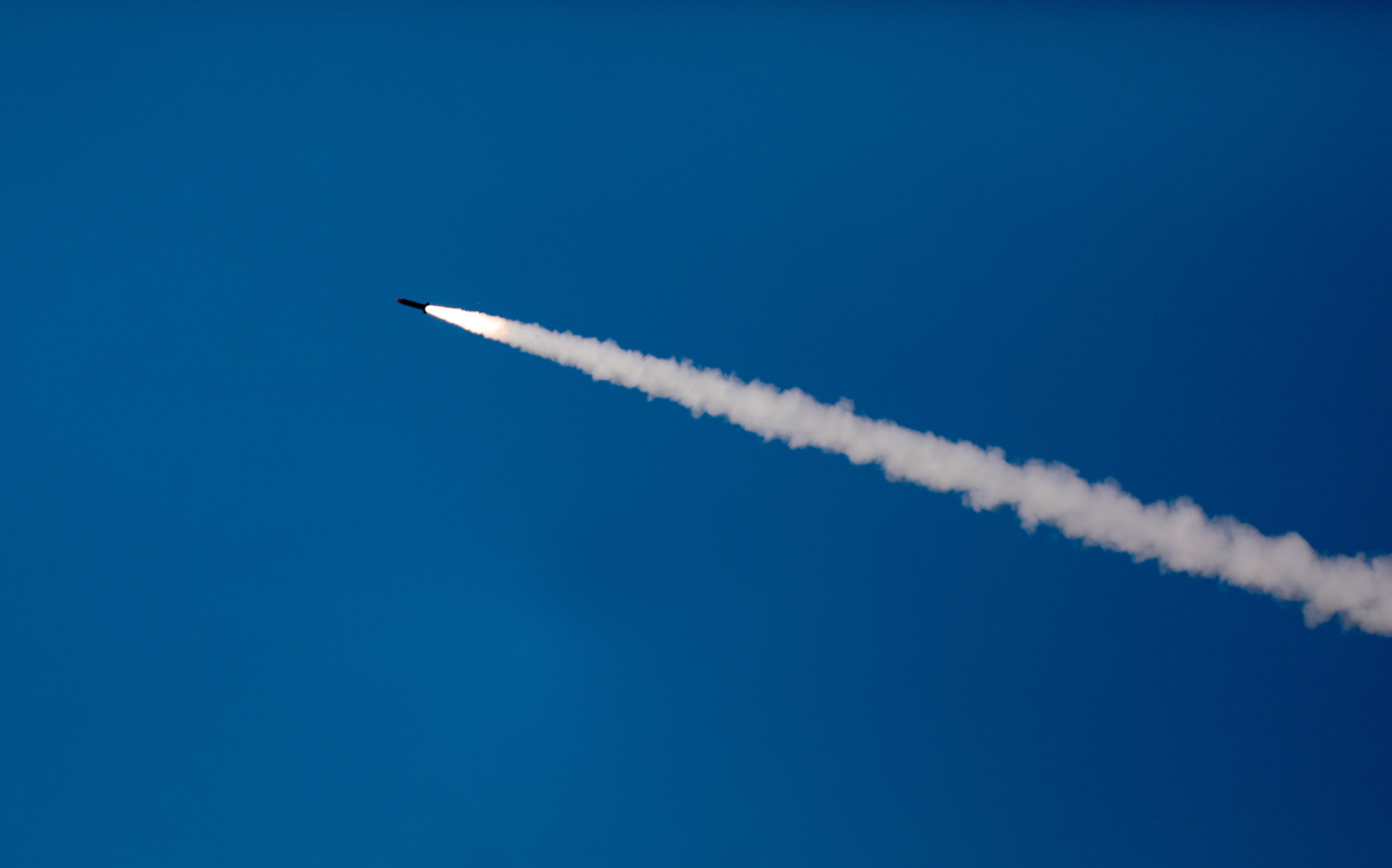 Foto de archivo: un cohete disparado desde Gaza hacia Israel (EFE/EPA/HAITHAM IMAD)
