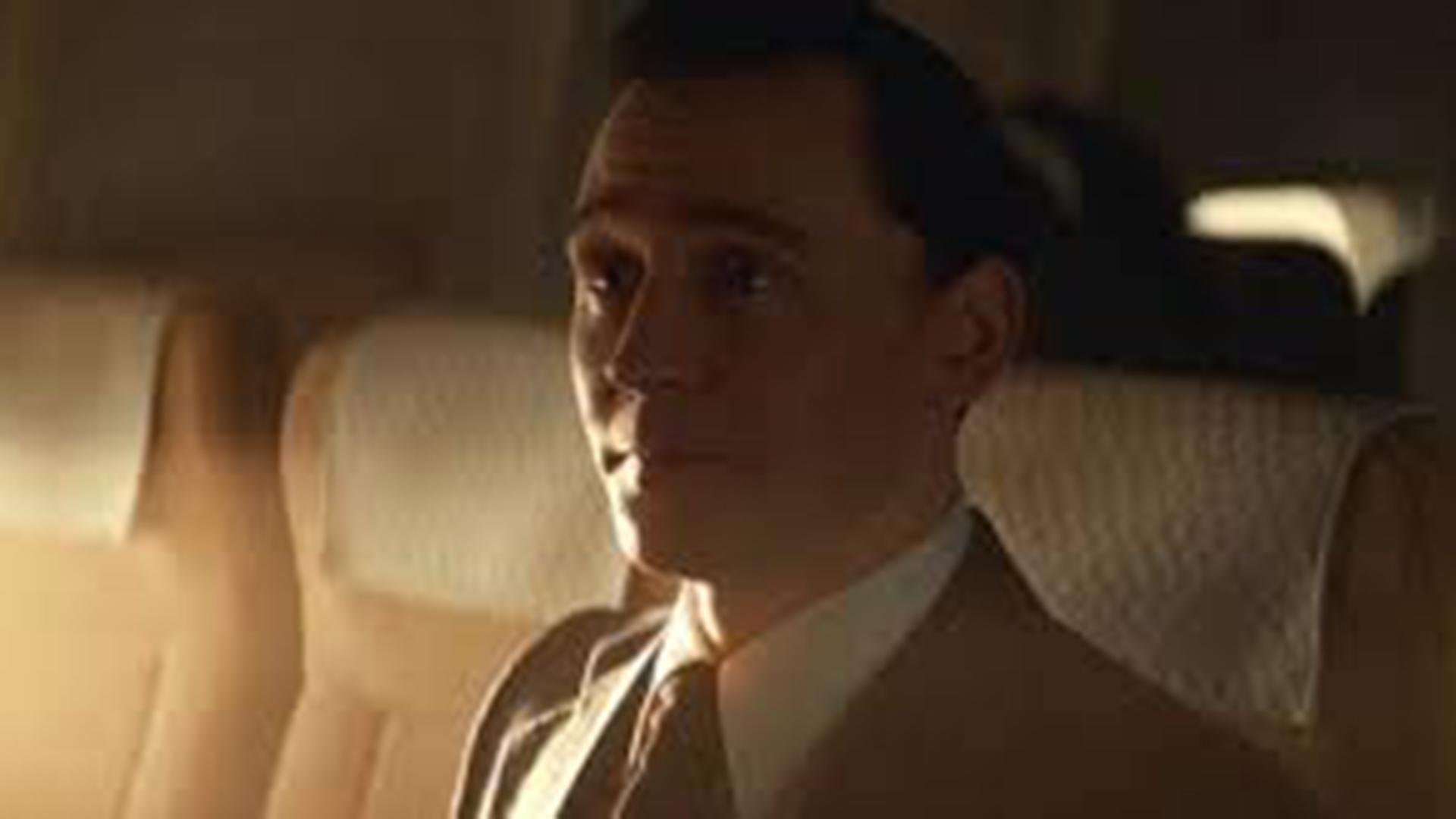 En el primer capítulo de la serie, Loki es presentado como el verdadero autor del secuestro atribuido a D.B. Cooper