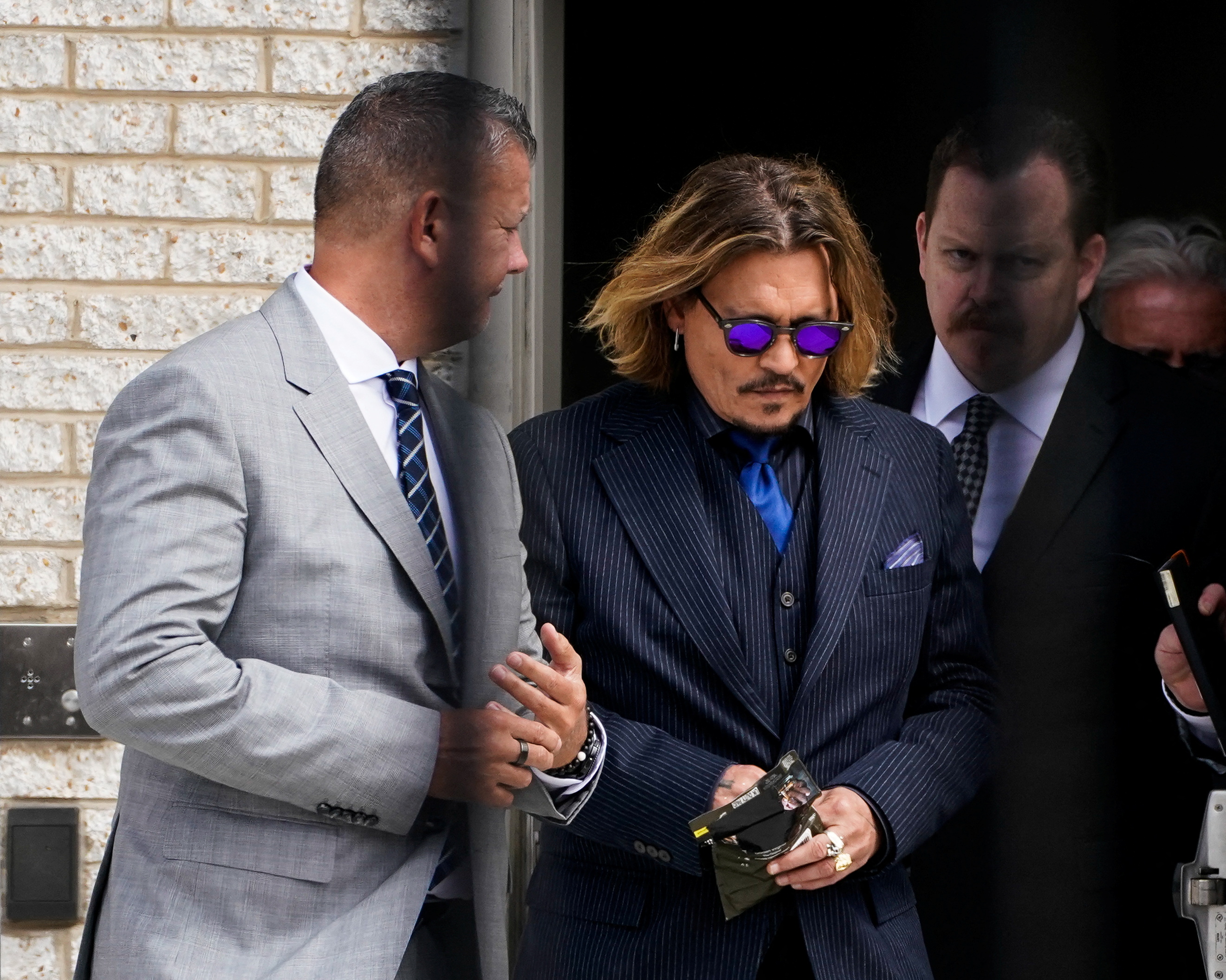 Amber Heard acusó a Johnny Depp de agredirla sexualmente con una botella en  el inicio de su explosivo juicio - Infobae
