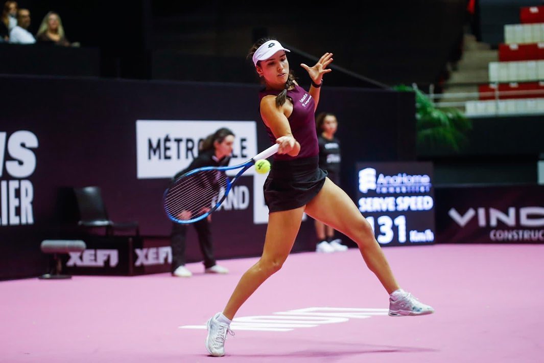 La tenista colombiana María Camila Osorio fue eliminada del Abierto de Lyon en las semifinales, firmando su mejor participación esta temporada hasta el momento. @_camilaosorio_/Instagram.