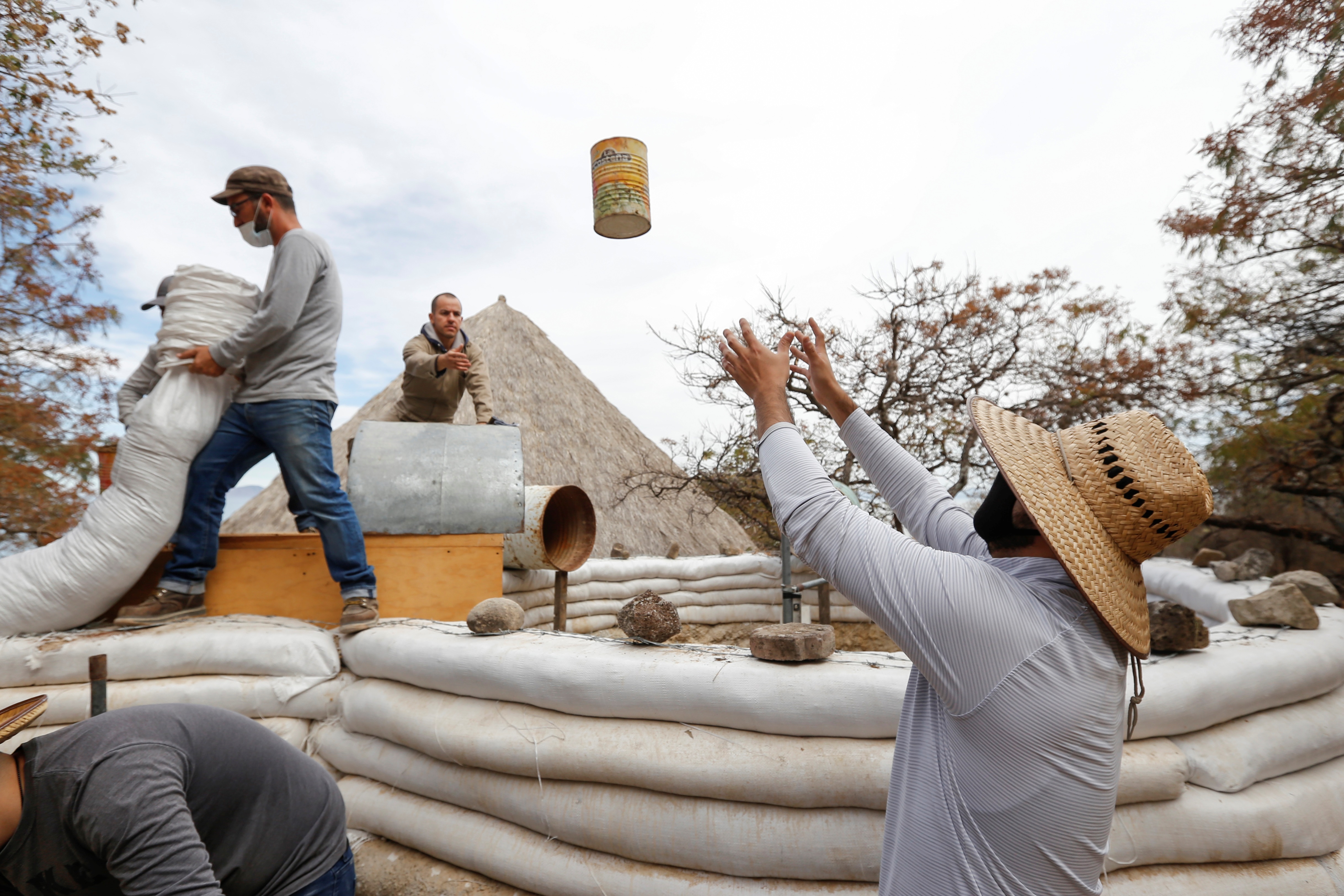 El mejoravit es para los beneficiarios que busquen remodelar sus hogares (Foto:Francisco Guasco/EFE)
