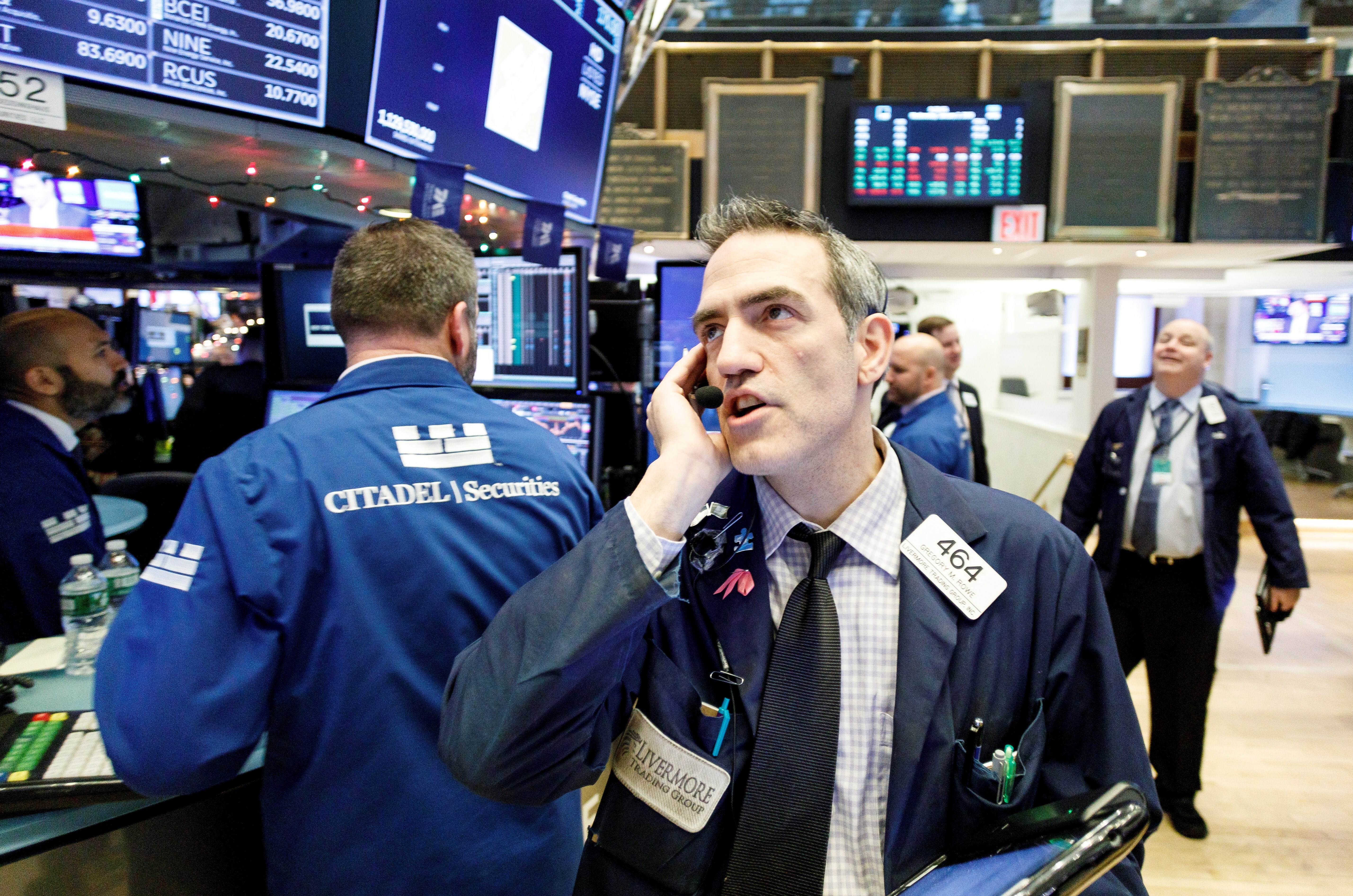 Los índices de Wall Street pierden entre 10% y 14% en enero