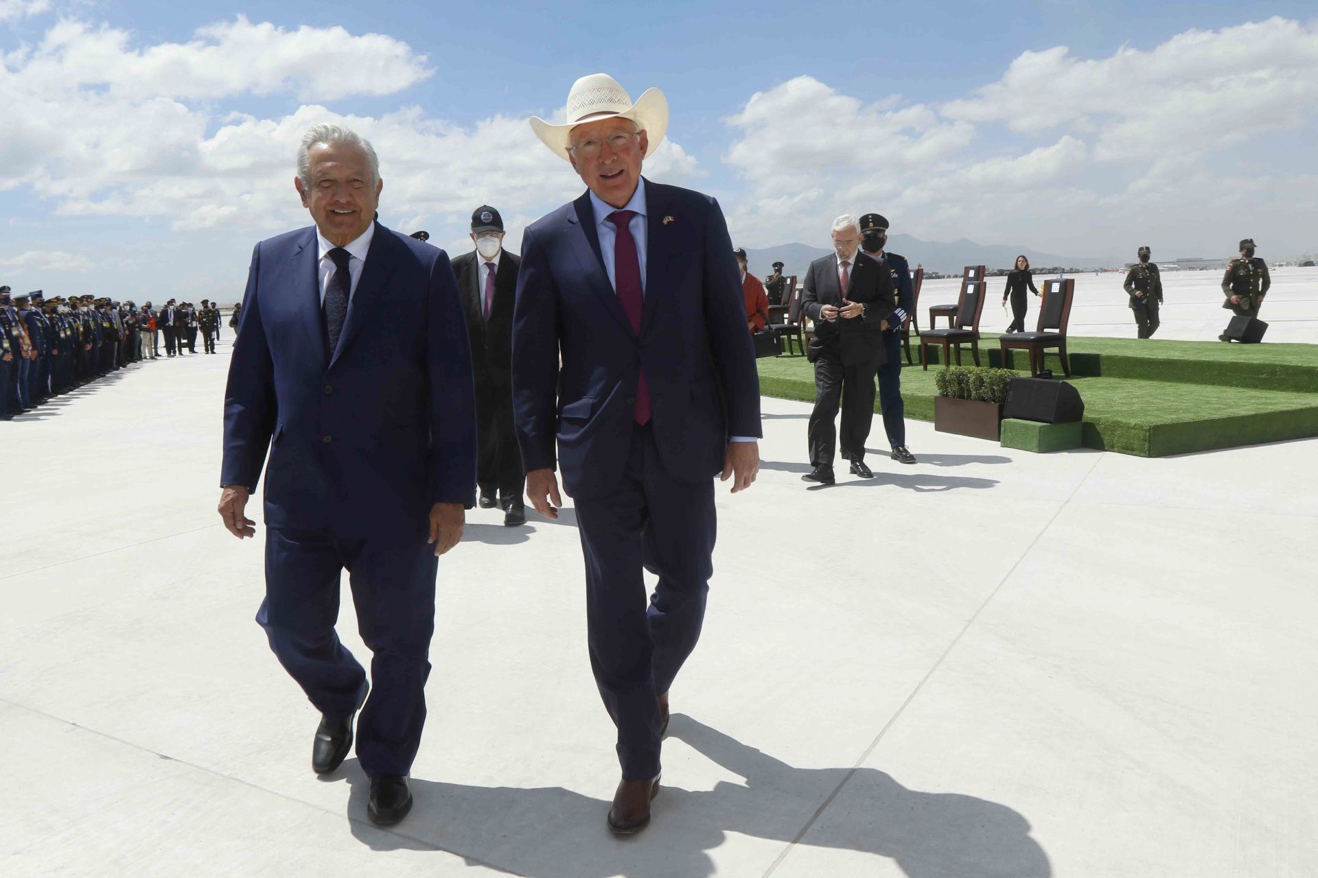 Amlo Y Ken Salazar Se Reunirán Para Abordar El Tema Migratorio En Tapachula Chiapas Infobae 0712