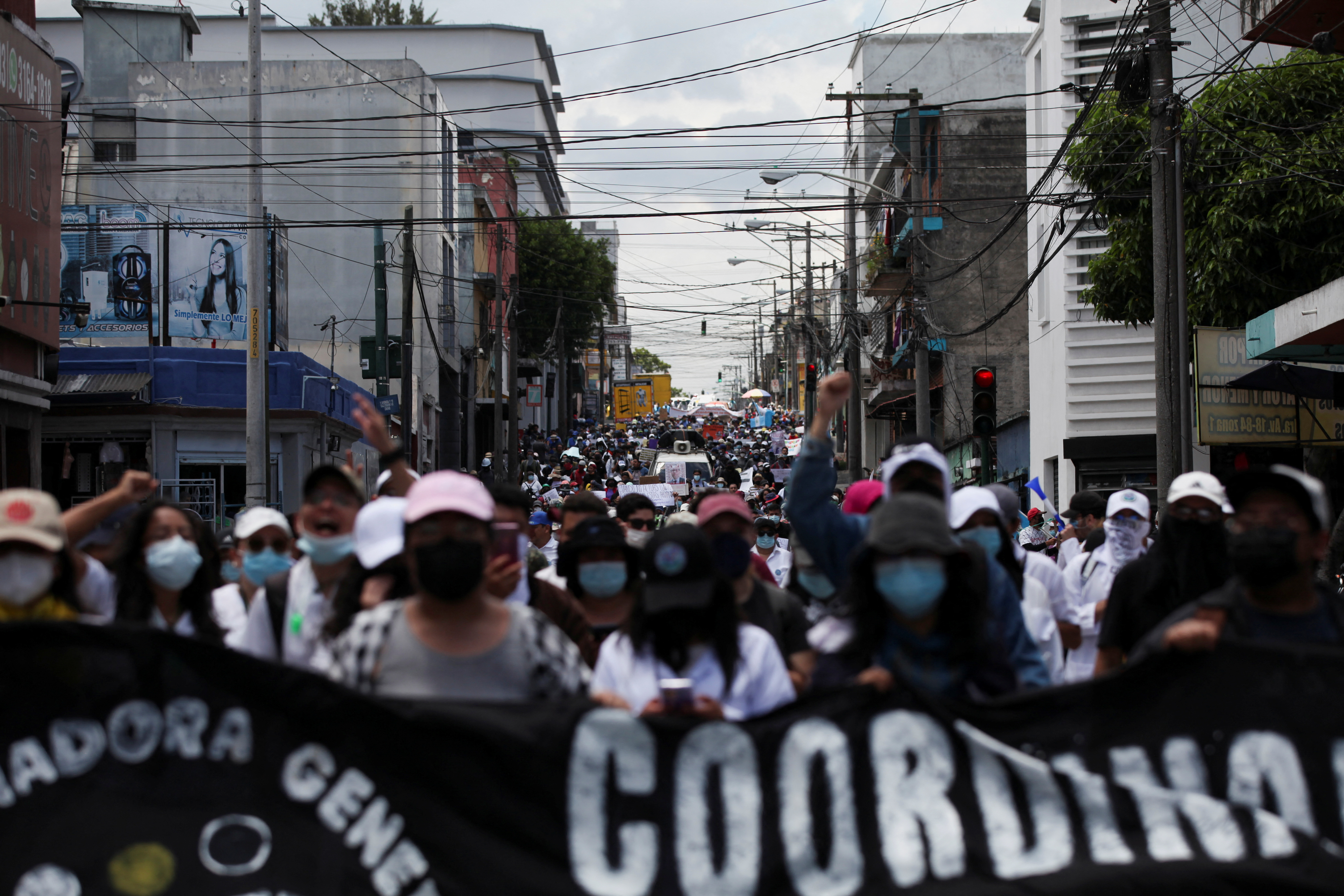 Cientos de guatemaltecos se movilizaron en la capital del país (REUTERS/Sandra Sebastian)