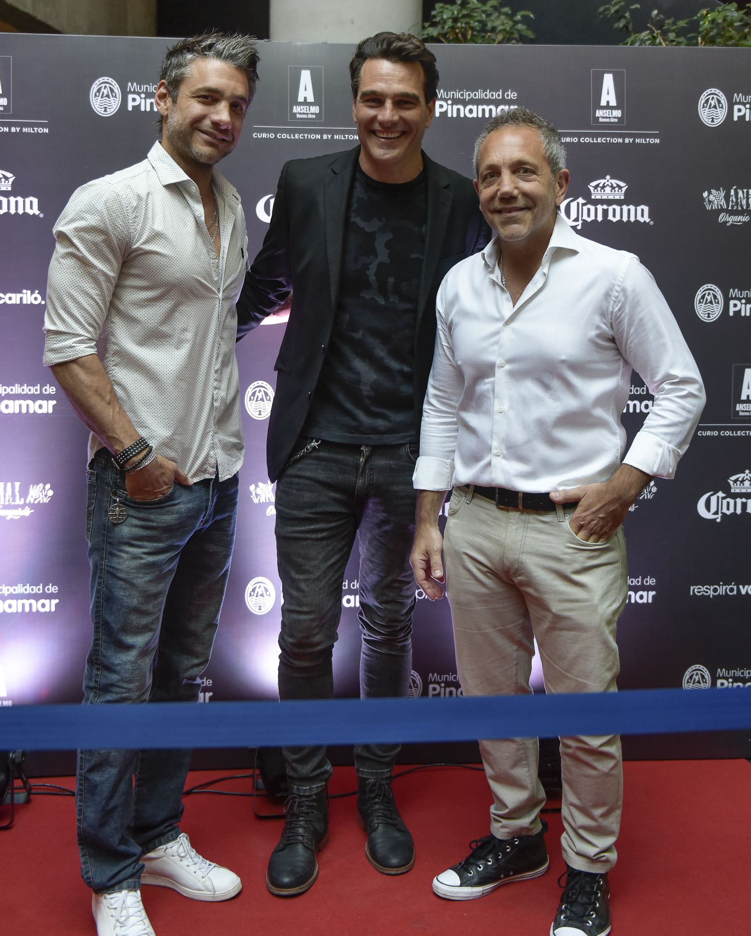 Rodrigo Cascon, chef, Hernán Drago, modelo y Guillermo Azar empresario de moda
