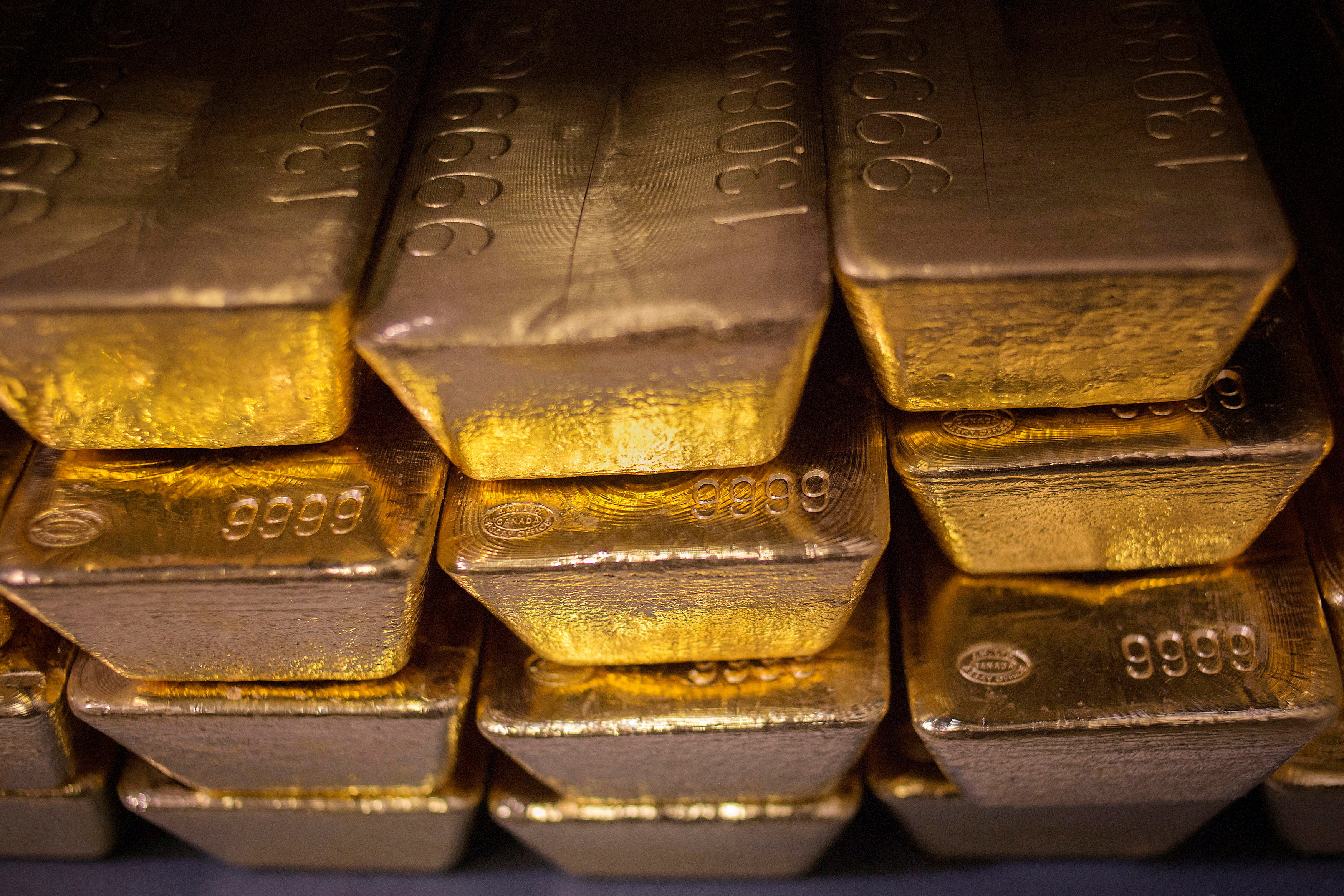 El oro alcanza un máximo histórico tras los datos de empleo en Estados Unidos 
