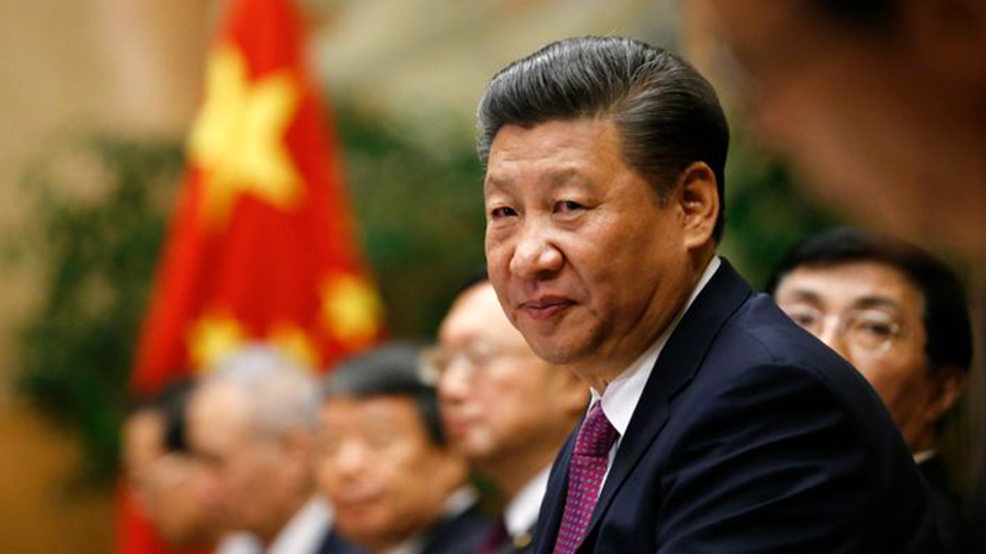 El régimen de Xi Jinping es señalado por violar los derechos humanos y las normas laborales internacionales. (REUTERS/Denis Balibouse)