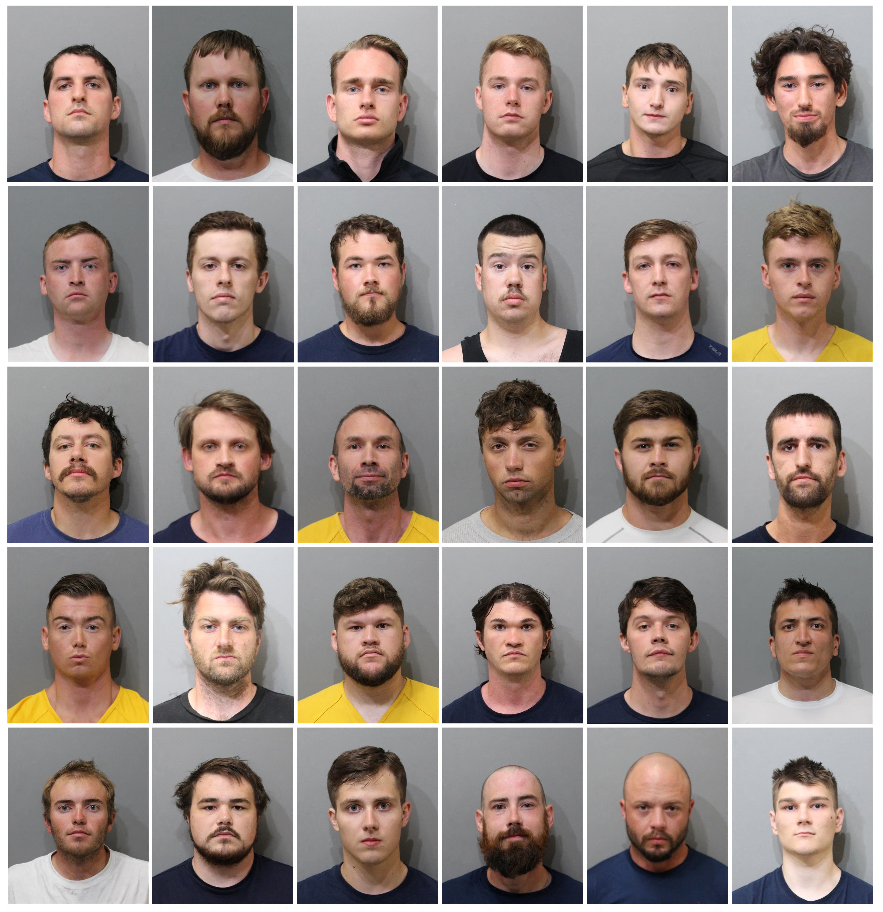 31 hombres pertenecientes al grupo Frente Patriota, catalogado como de supremacistas blancos, arrestados en Idaho