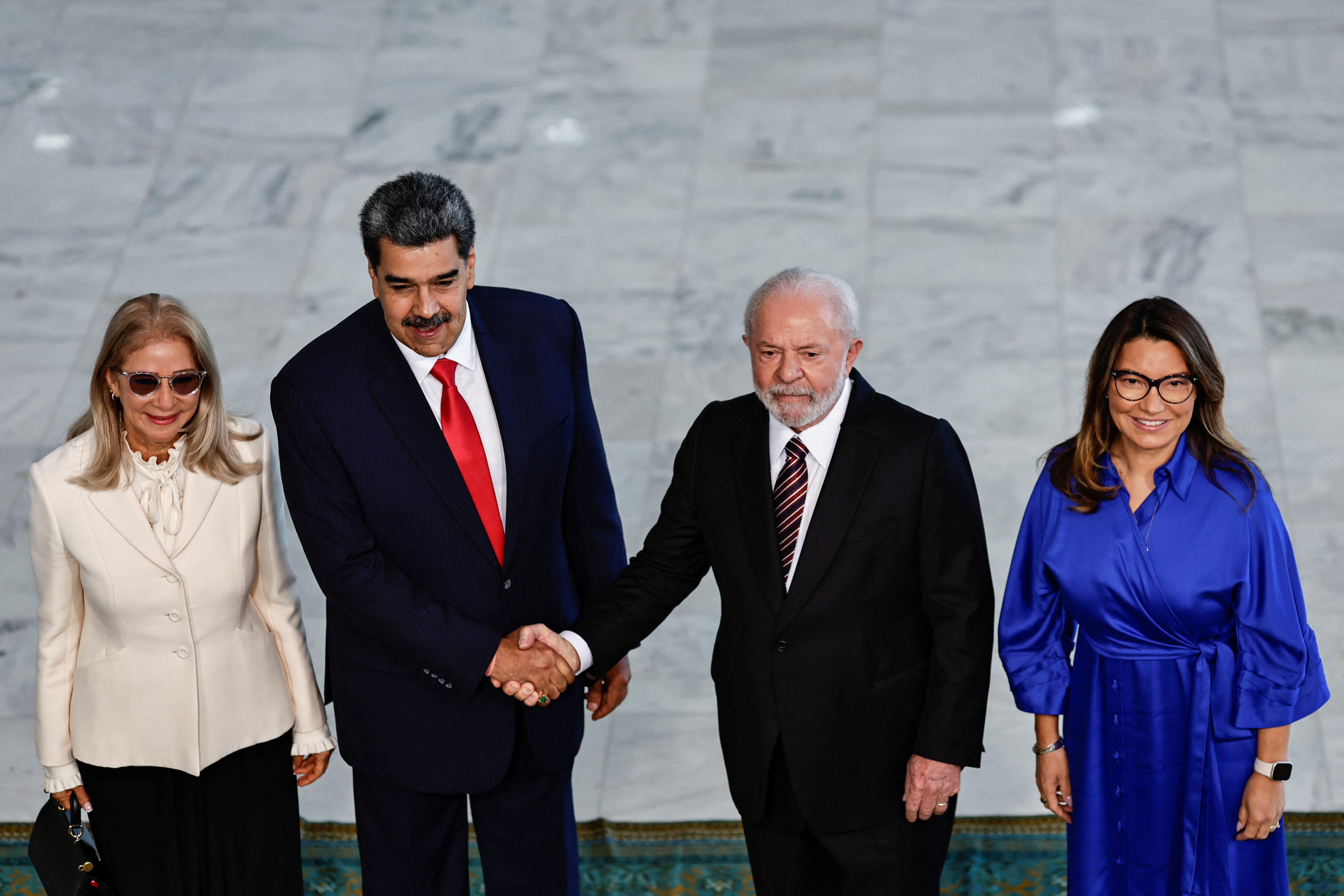 Lula da Silva recibió al dictador Nicolás Maduro en Brasilia y exhibió su confraternidad: “Es un momento histórico” 