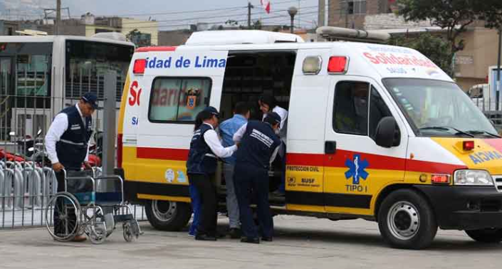 El servicio de transporte cuenta con tópicos y ambulancias.