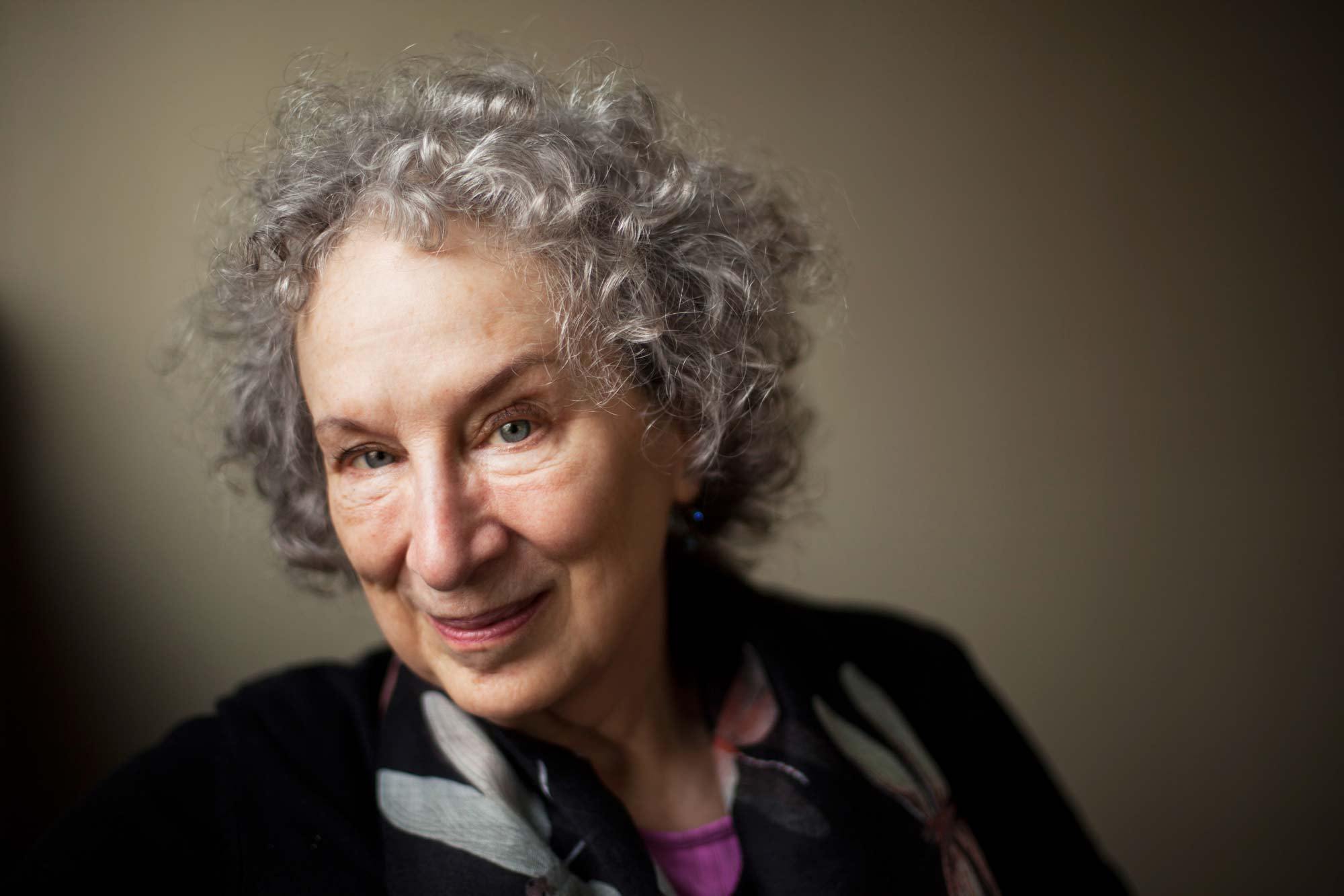 Cuánto deberá pagar el hombre que robó manuscritos de Margaret Atwood y más de mil obras literarias