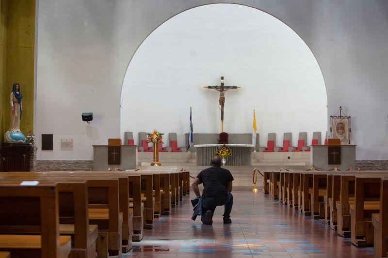 Para el dirigente opositor nicaragüense desnacionalizado Félix Maradiaga, “el bloqueo de las cuentas bancarias de varias diócesis de la Iglesia católica en Nicaragua es un acto extremo de agresión y de persecución a la Iglesia”. (REUTERS)