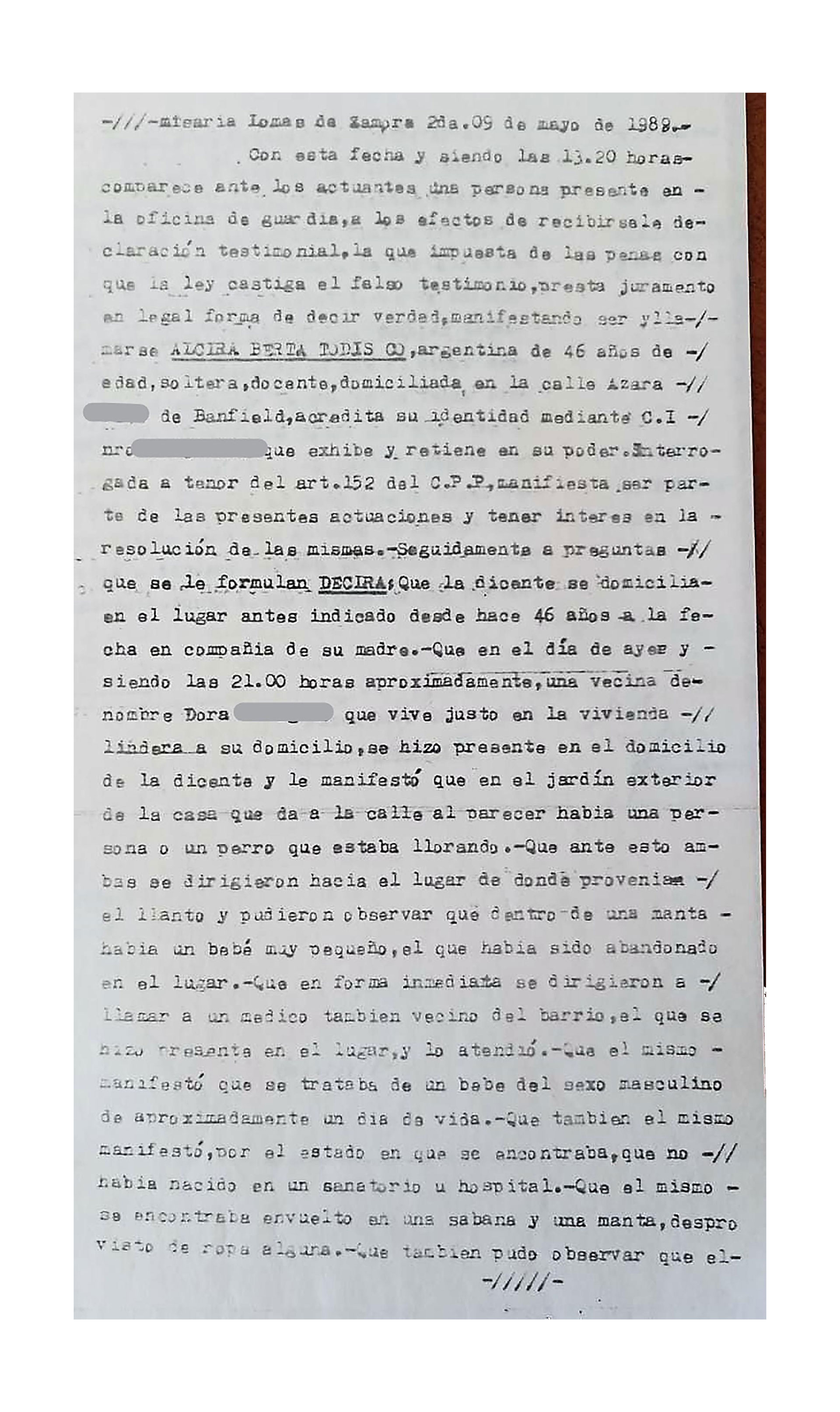 La declaración de Alcira Todisco, la docente que lo encontró en el jardín de su casa, ante la Comisaría 2 de Banfield